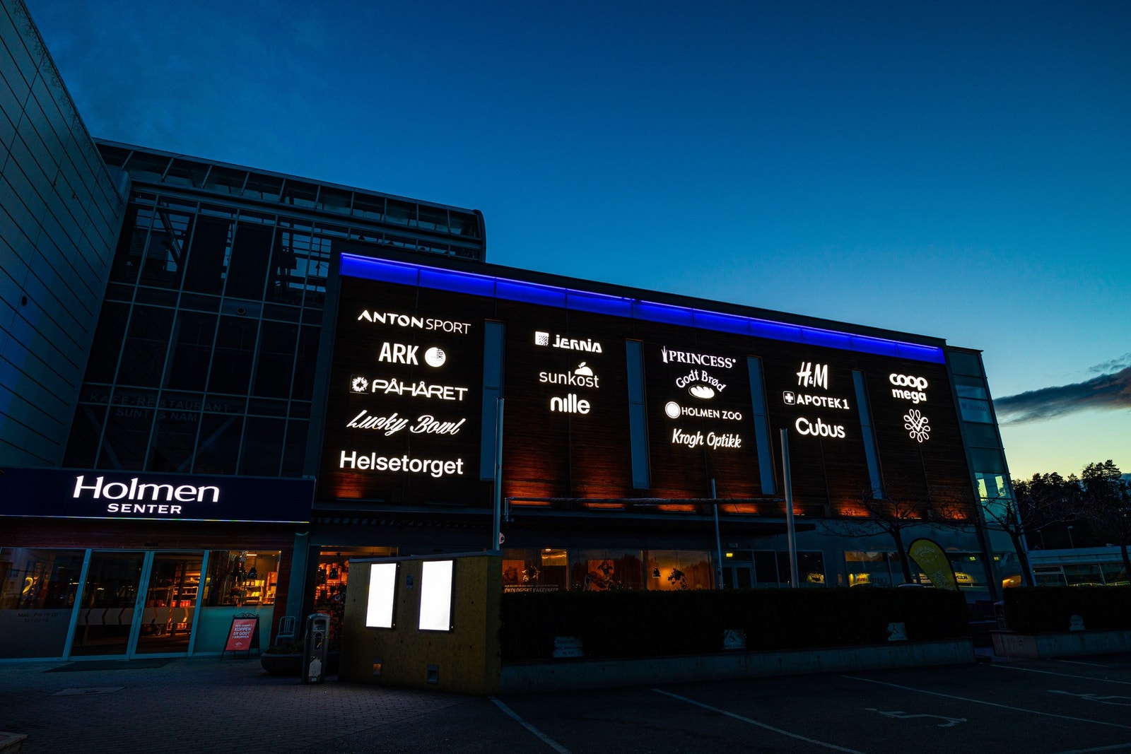 Kun ca. 5 min. med bil til Holmen Senter Galleribilde