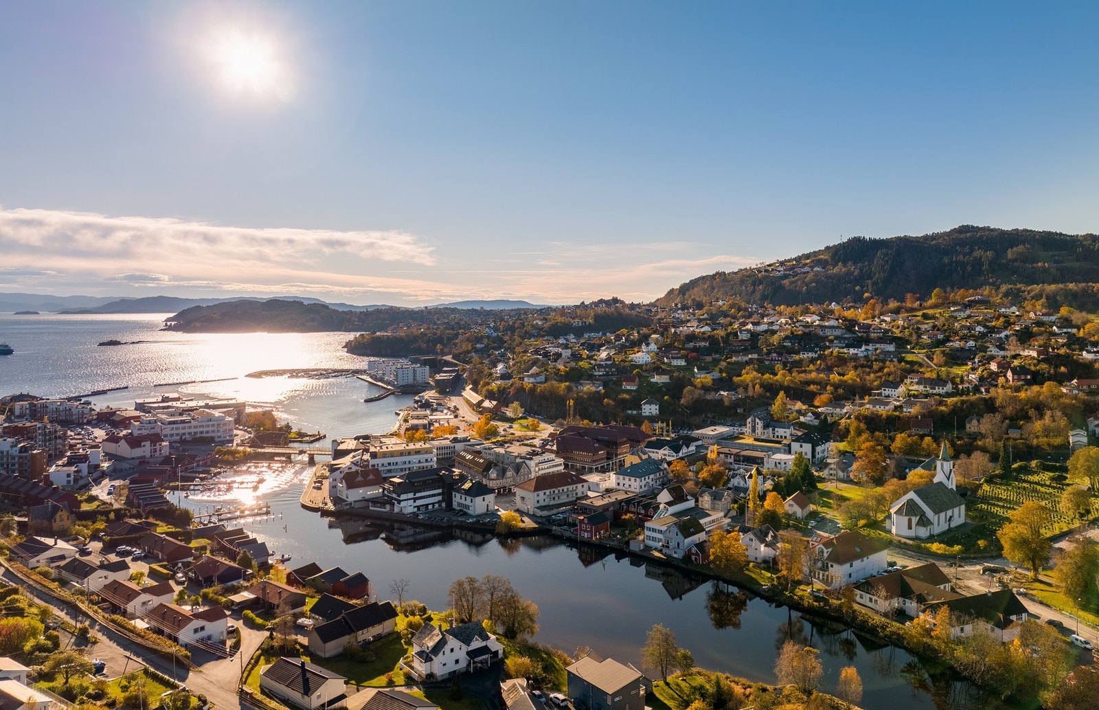 Osøyro ligger ca. 7 min fra Kvernhusrenen 147 Galleribilde