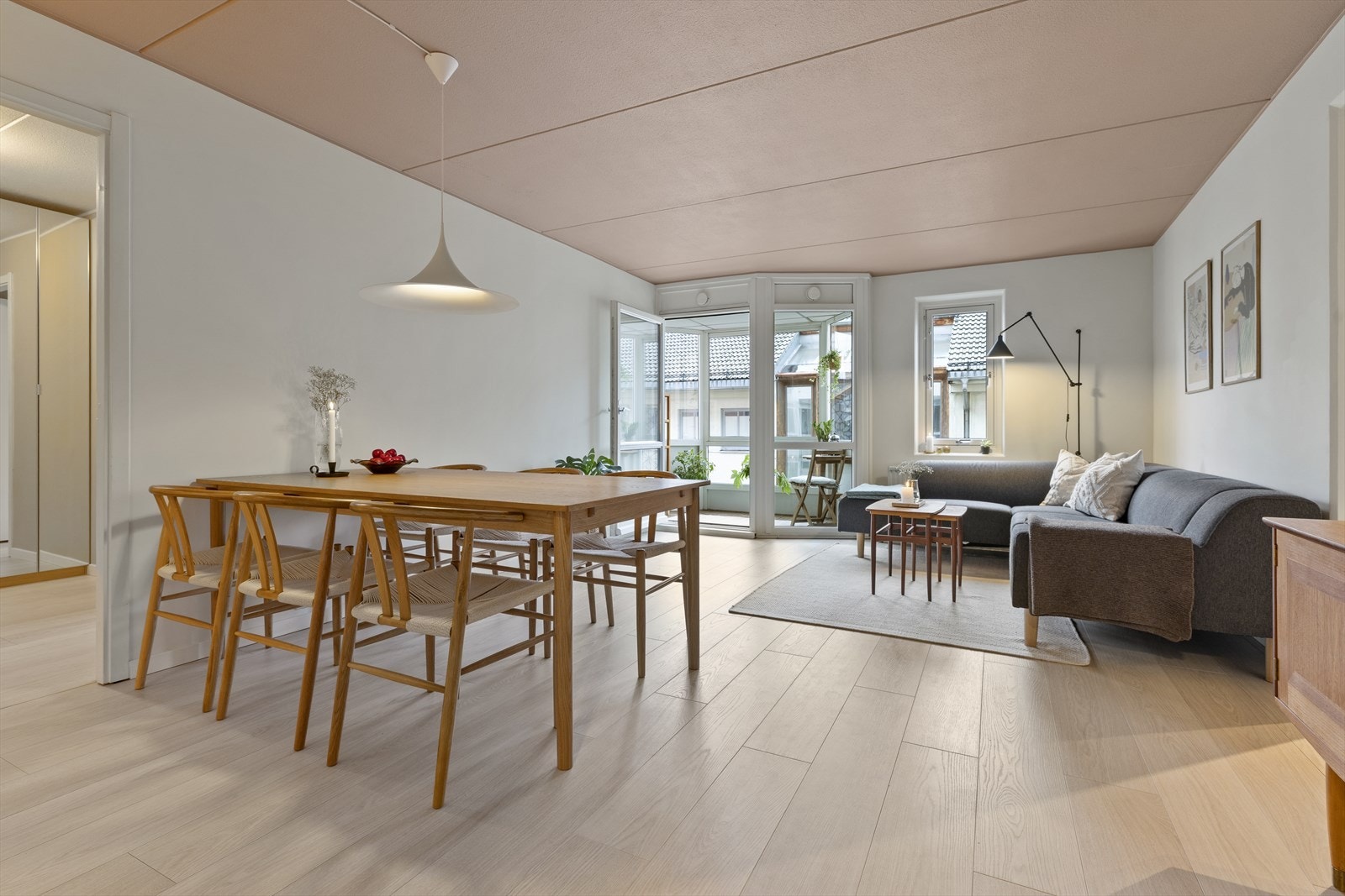 Lun og lekker 3-roms selveier i 3 etasje med heis. Galleribilde