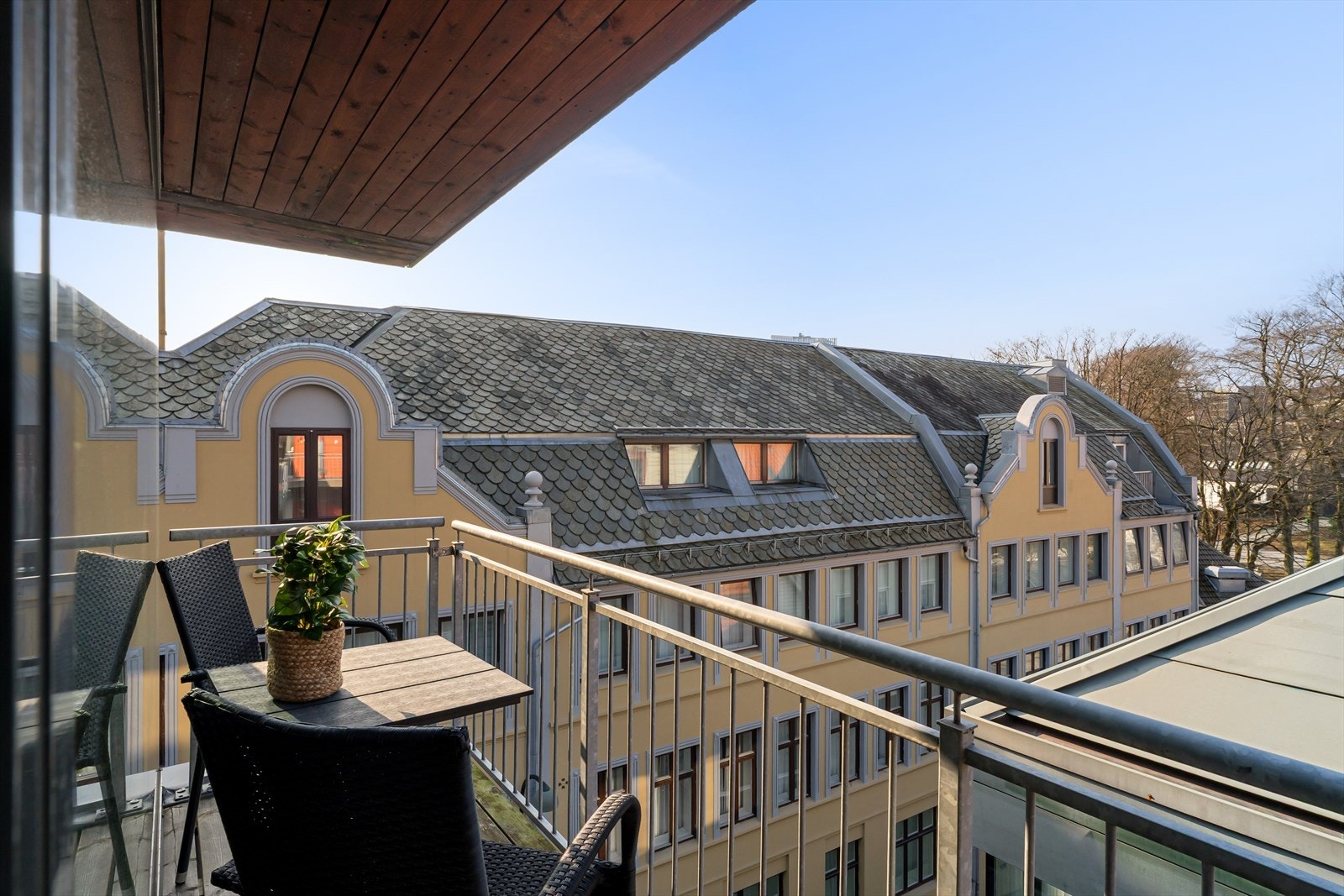 Koselig balkong Galleribilde