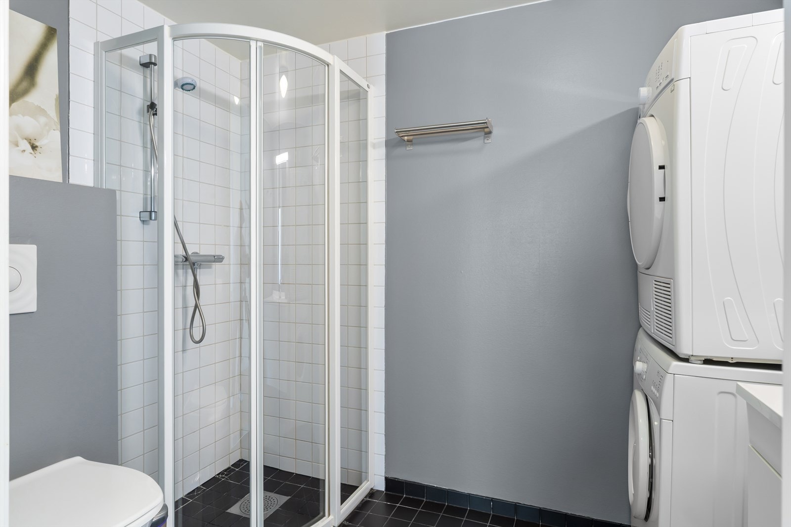 Flislagt bad med gulvvarme Galleribilde