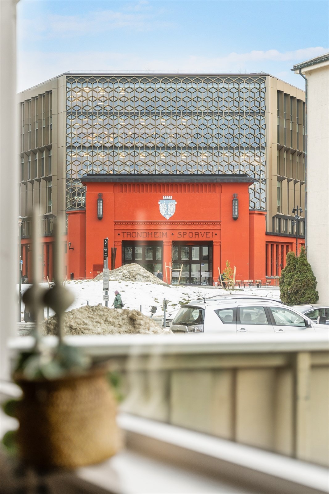 Teknostallen, Trondheims nye senter for teknologi og innovasjon, åpnet nylig og er et flott tilskudd i nabolaget med flere servicetilbud. Her er det også et nytt 3T-senter. Galleribilde