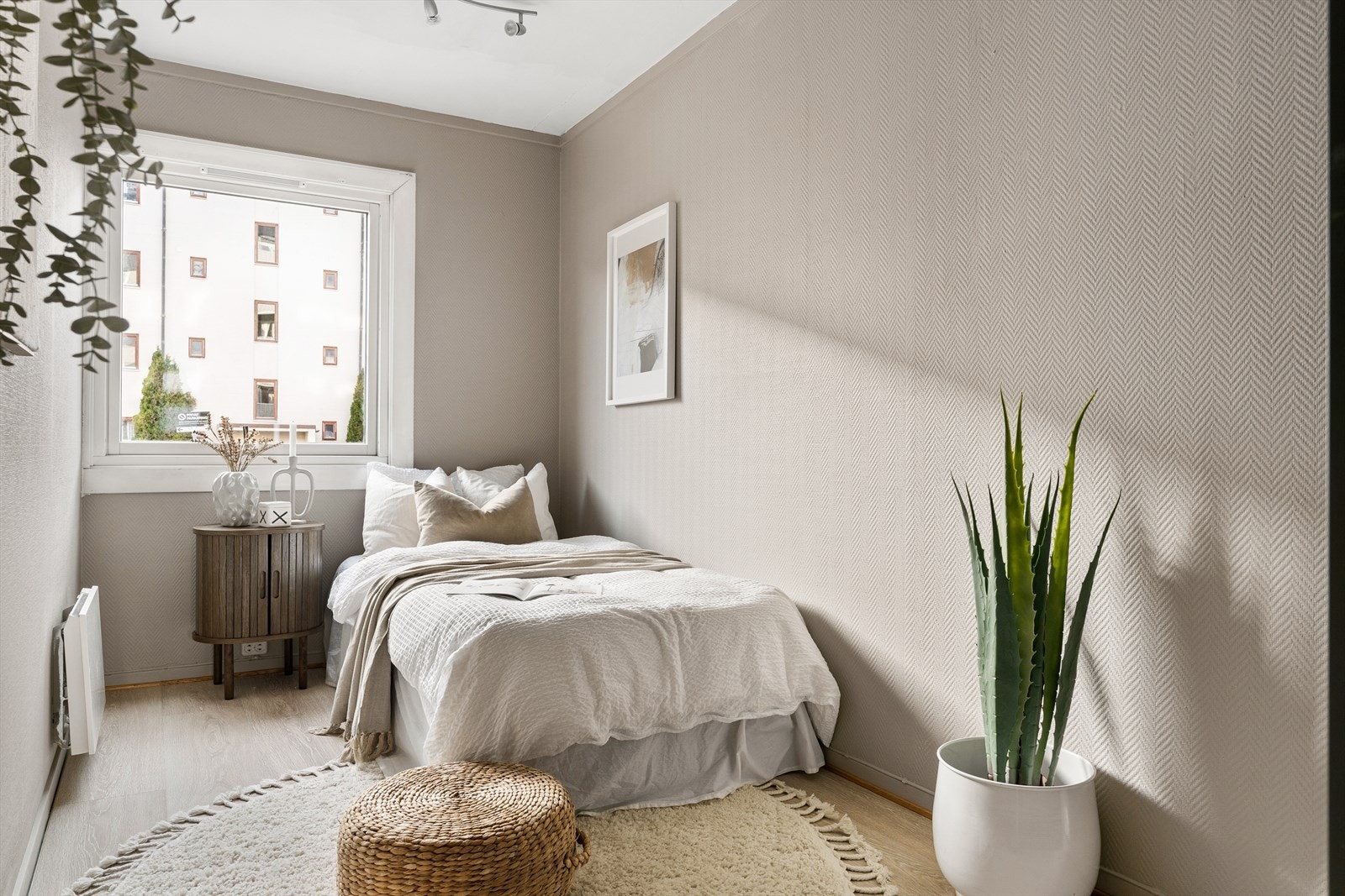 De to andre soverommene er også av god størrelse på 8 m² hver. Galleribilde