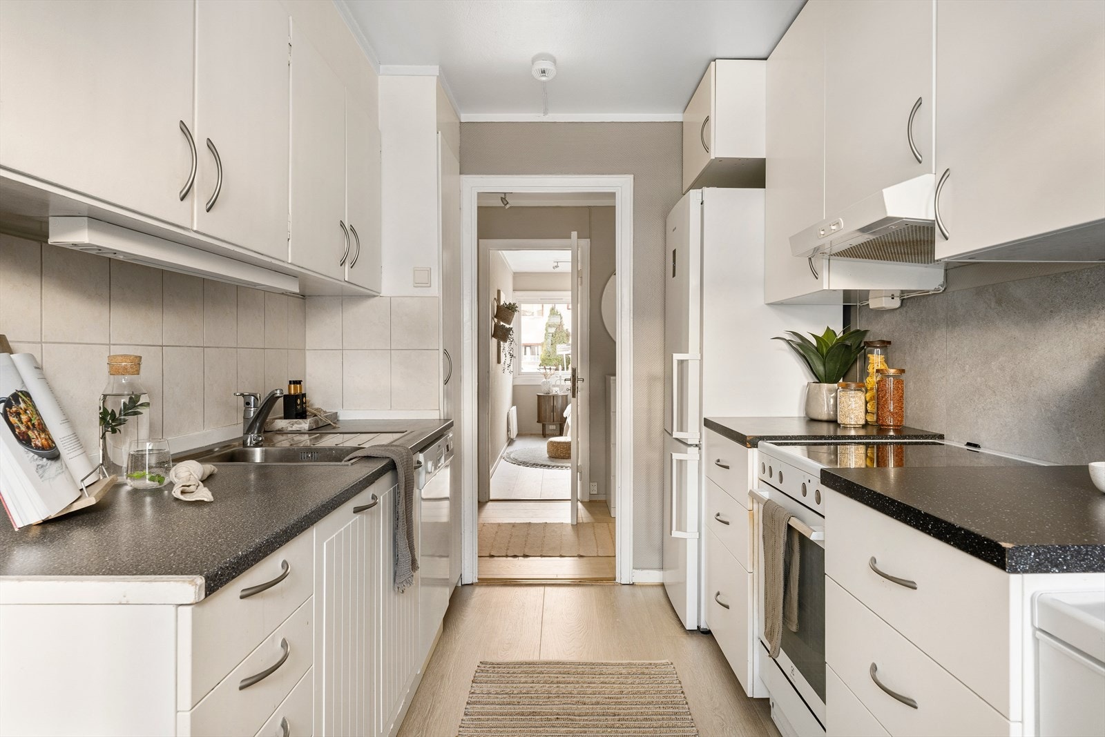 Aksjelaget praktiserer ikke forkjøpsrett og det er ingen dokumentavgift ved kjøpet. Galleribilde