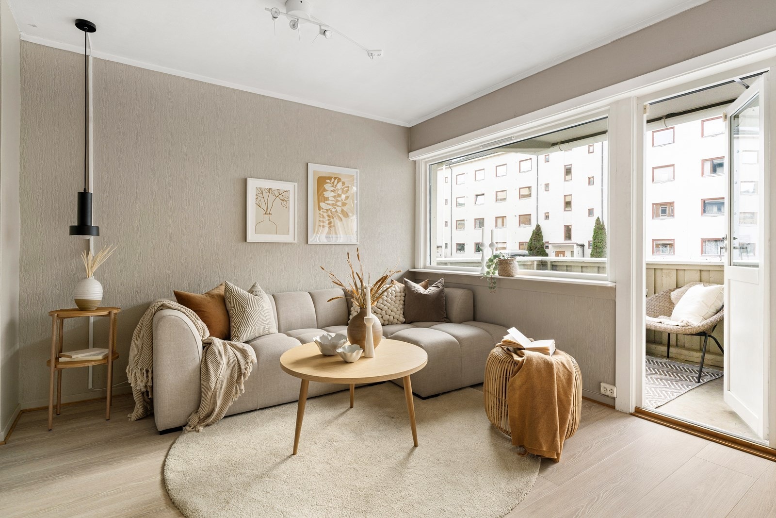 Aksjelaget har gjennomført følgende i nyere tid: Skifte av vinduer (2007), tak rehabilitert (2012), elektrisk anlegg i blokka skiftet (2018), oppgradert fasade (2020), nytt brannvarslingssystem (2020), installert pipevifter(2021) og rørfornying (2025). Galleribilde