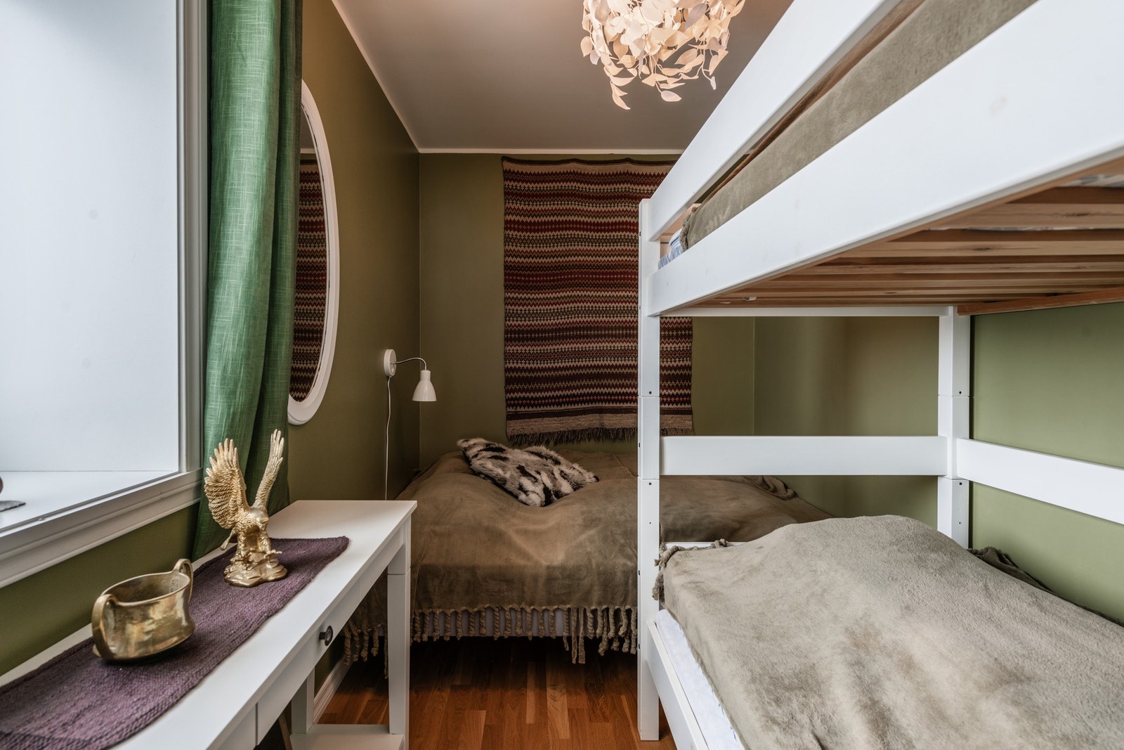 Leilighetens tredje soverom, med tilkomst fra spisestuen Galleribilde