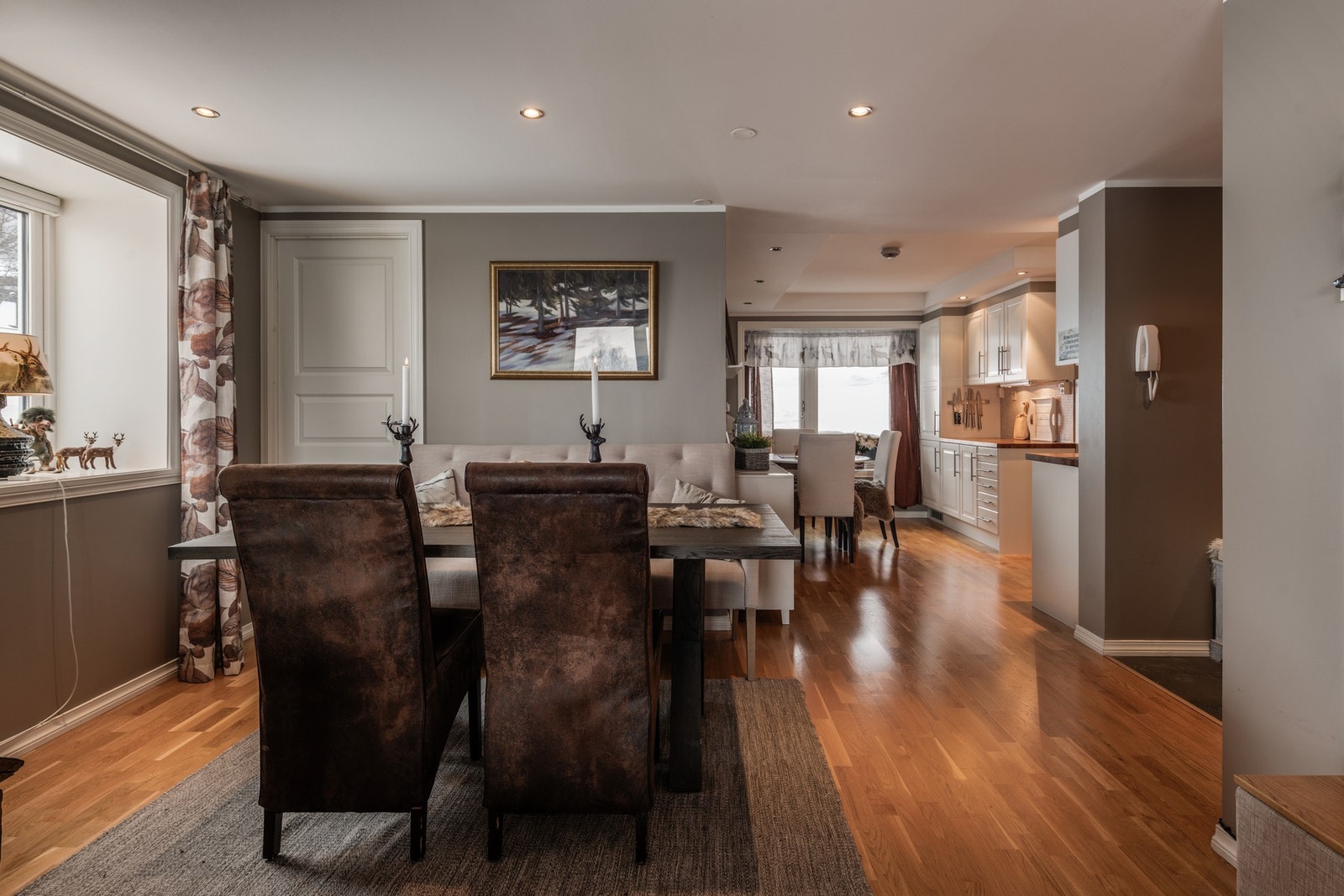 Samle nære og kjære til de gode måltidene Galleribilde