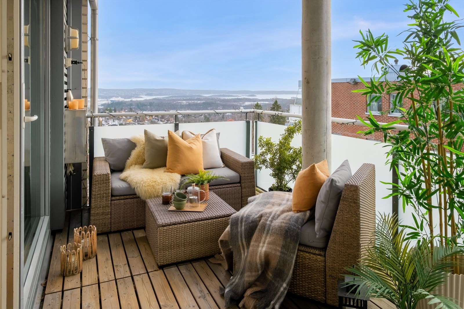 God plass til utemøbler og grill. Galleribilde