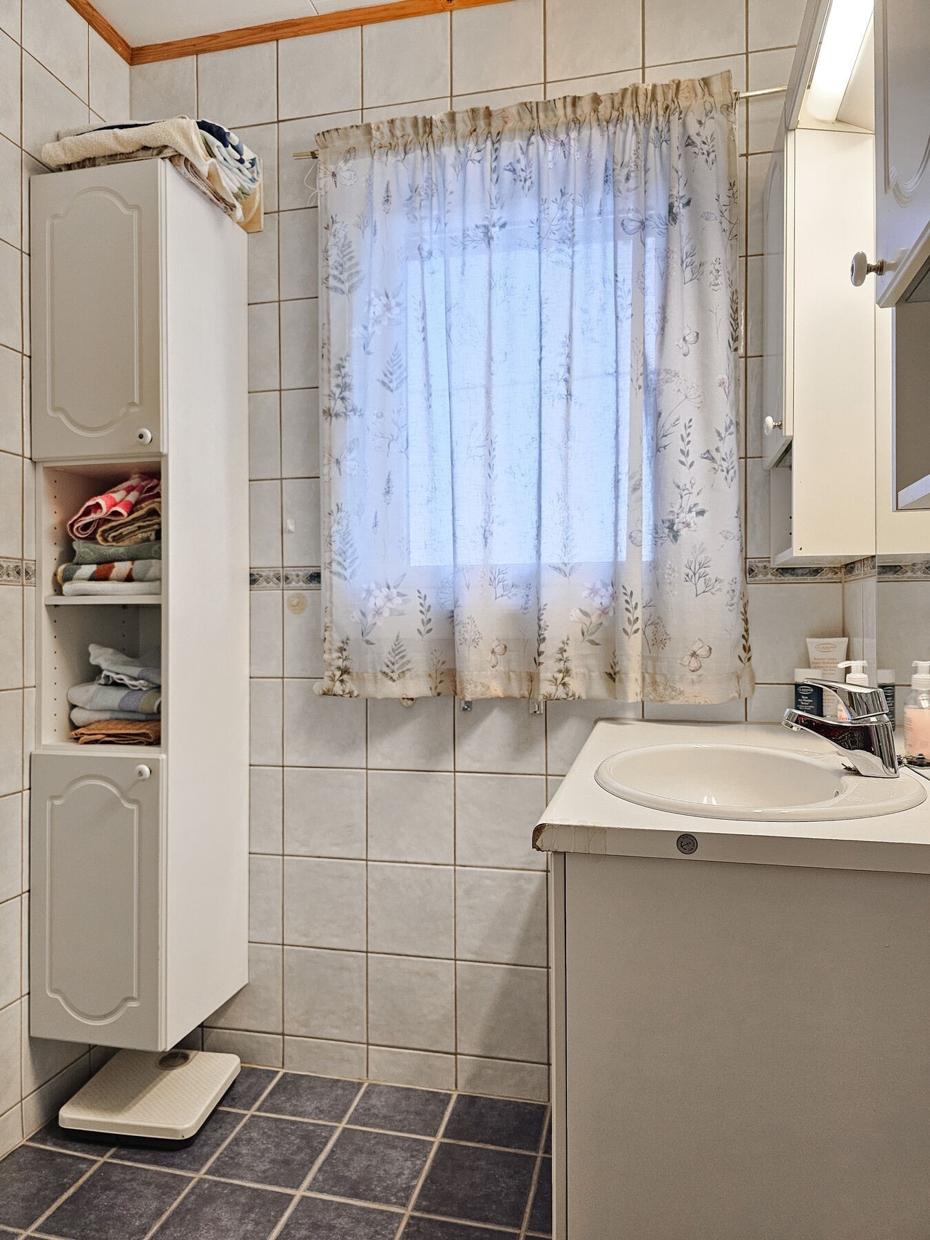 Badet er fra byggeår og oppusset i ettertid (ukjent tidspunkt). Galleribilde