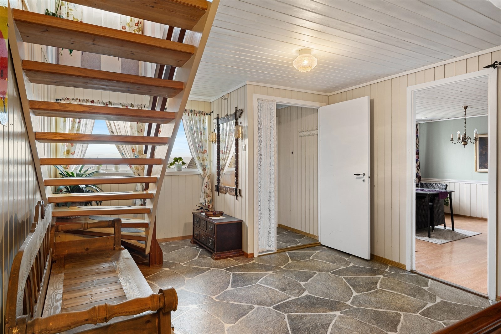 1. etasje - Gang Galleribilde