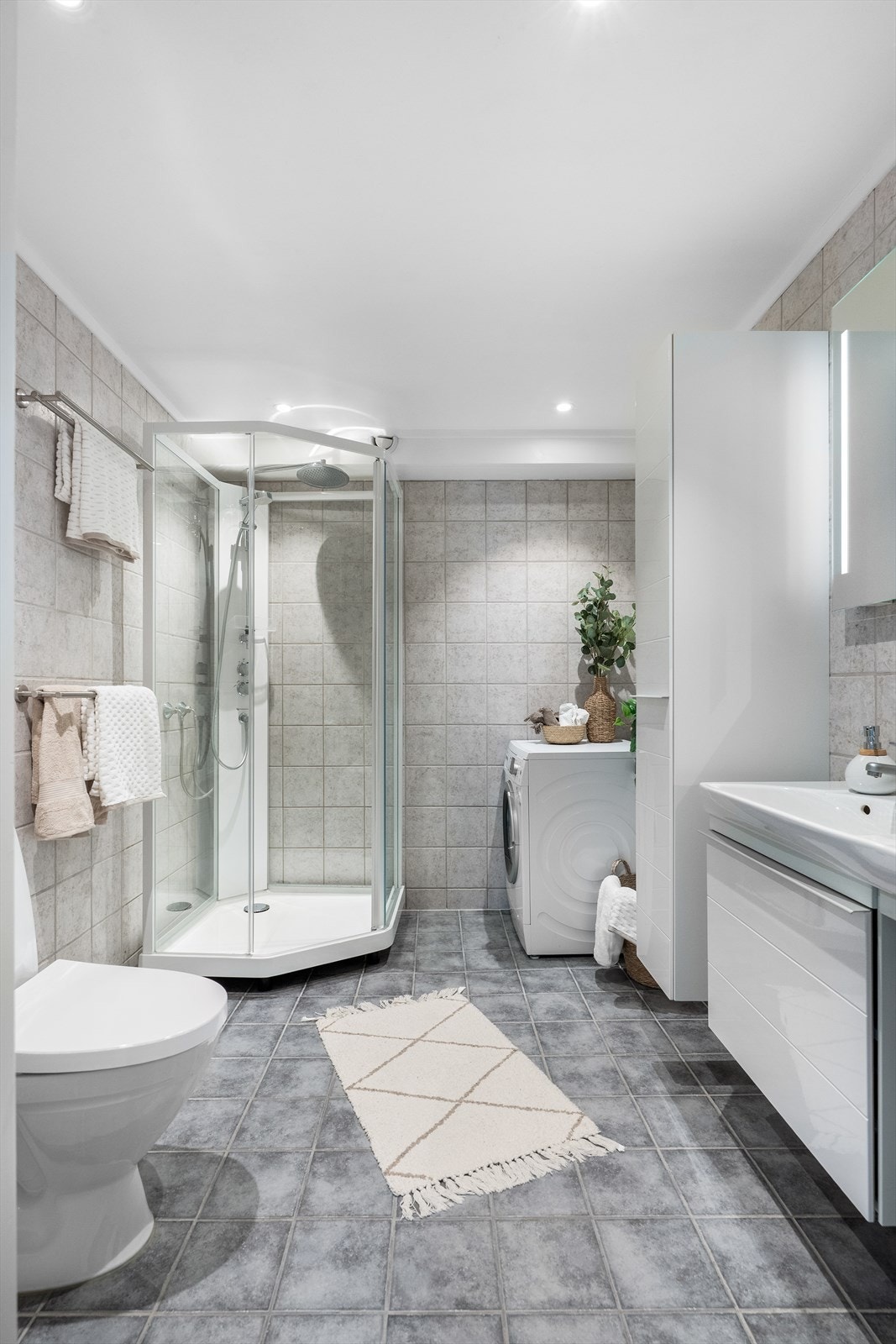 FFB_4044.jpg Galleribilde