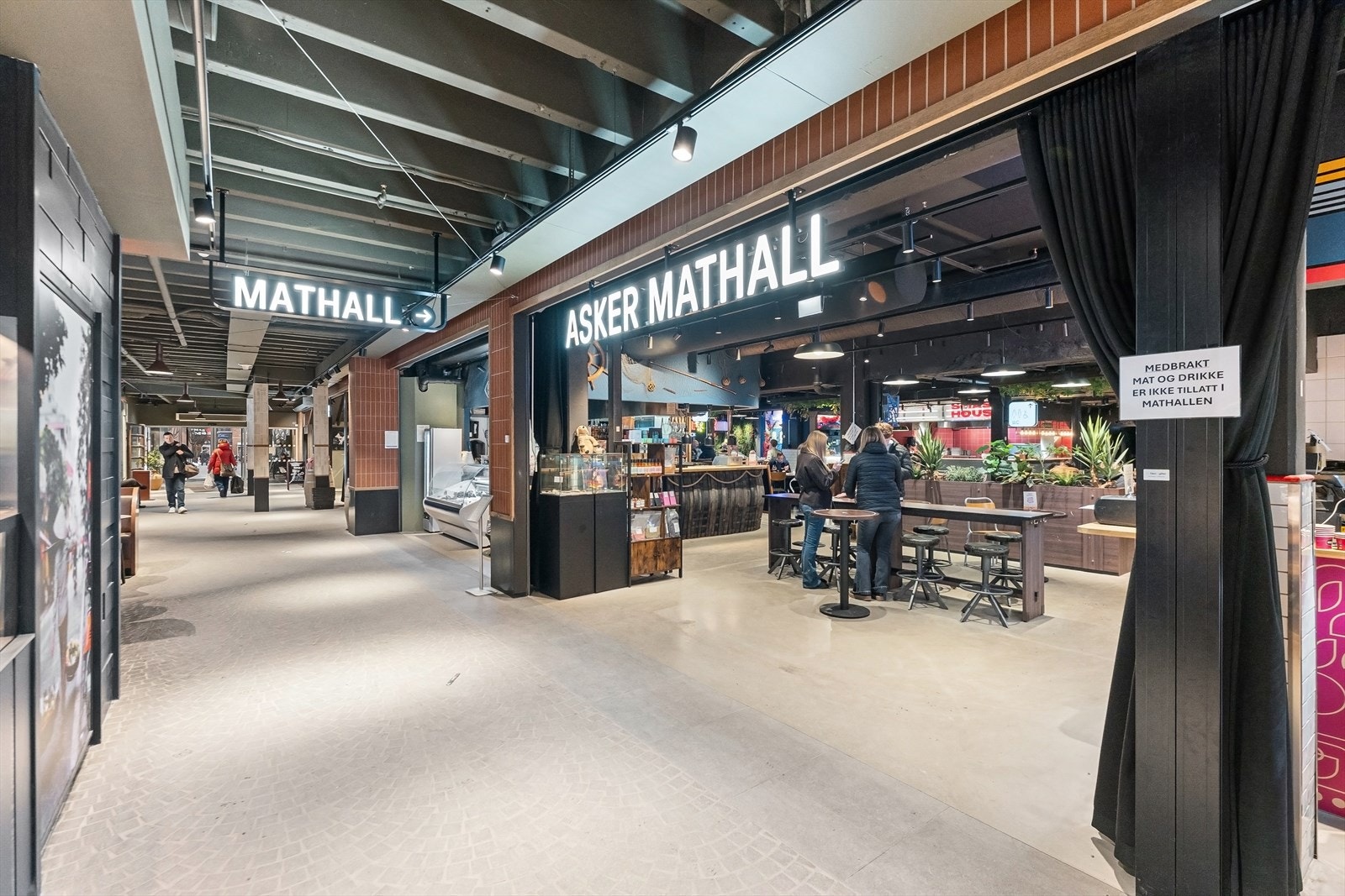 Mathallen i Asker sentrum. Galleribilde