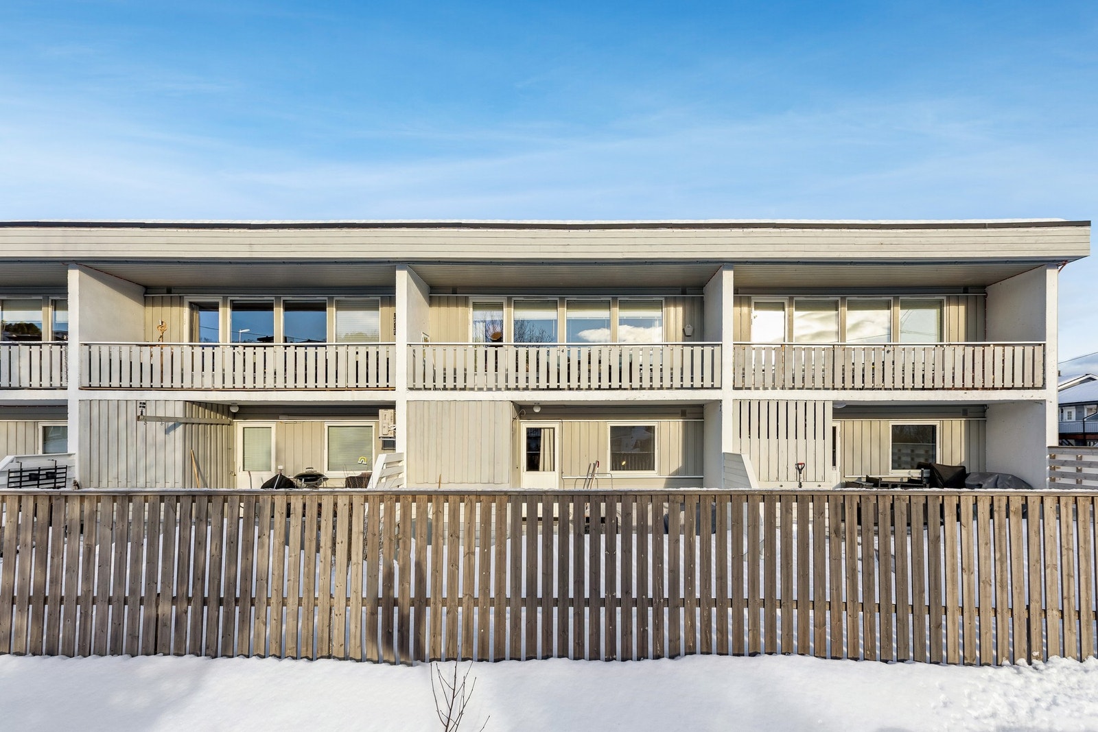 Superpraktisk rekkehusbolig med innflyttingsklar standard. Galleribilde