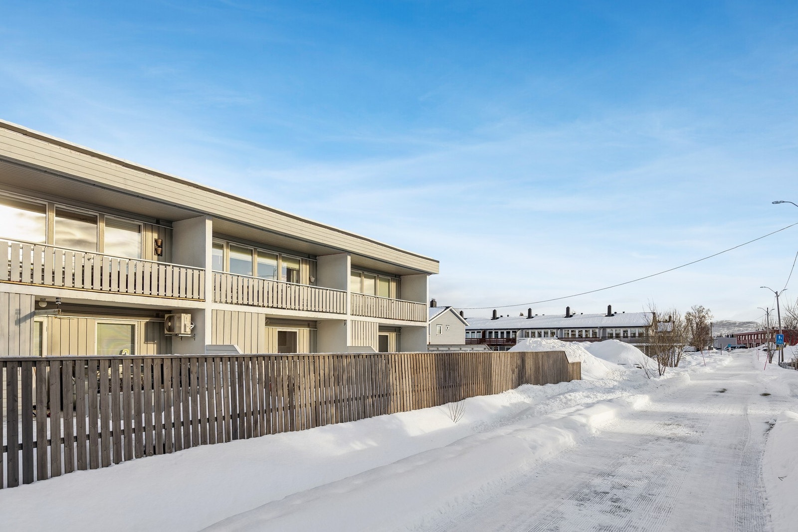 Fasade stue og veranda. Galleribilde