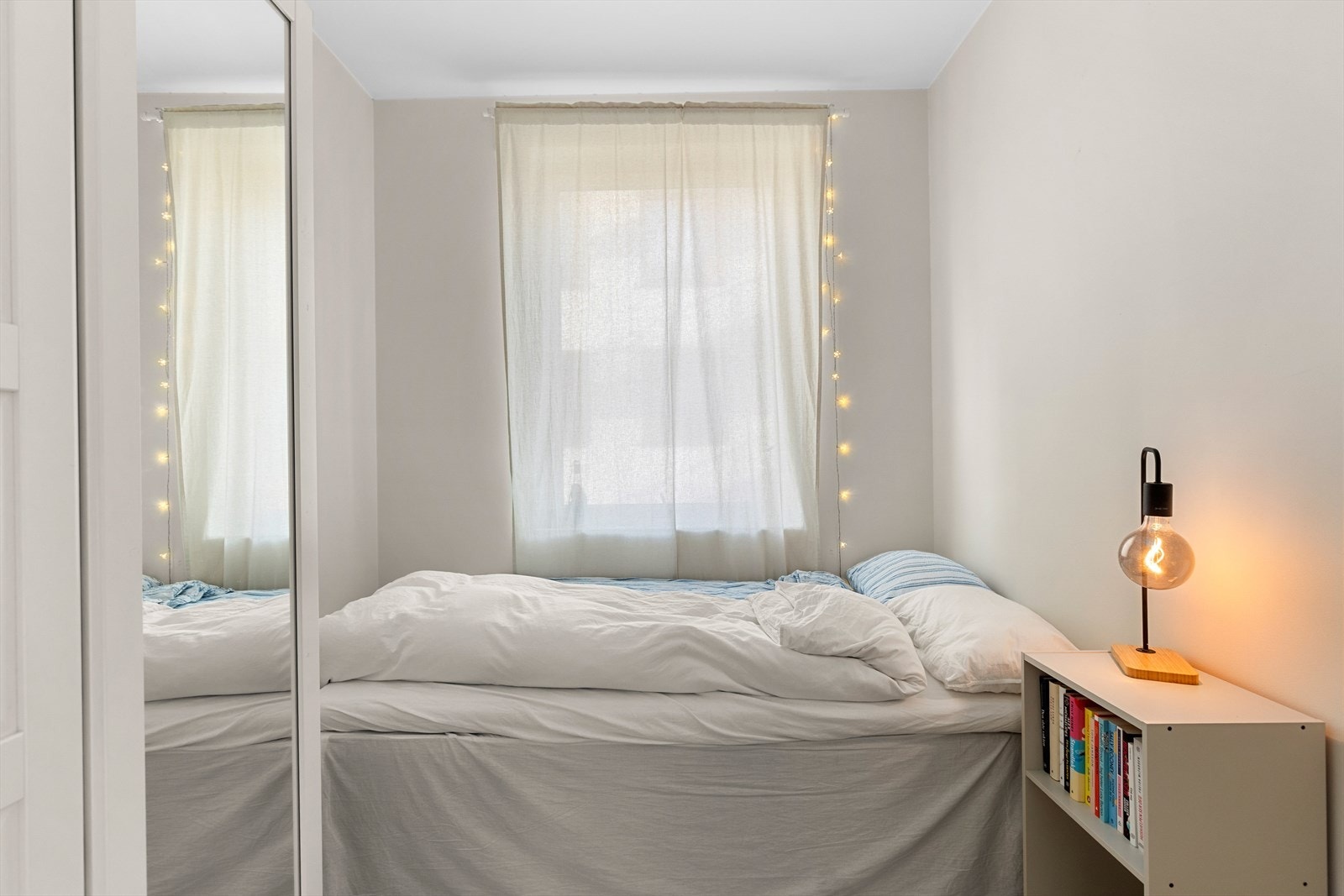 Soverom 2 er på 6 kvm Galleribilde