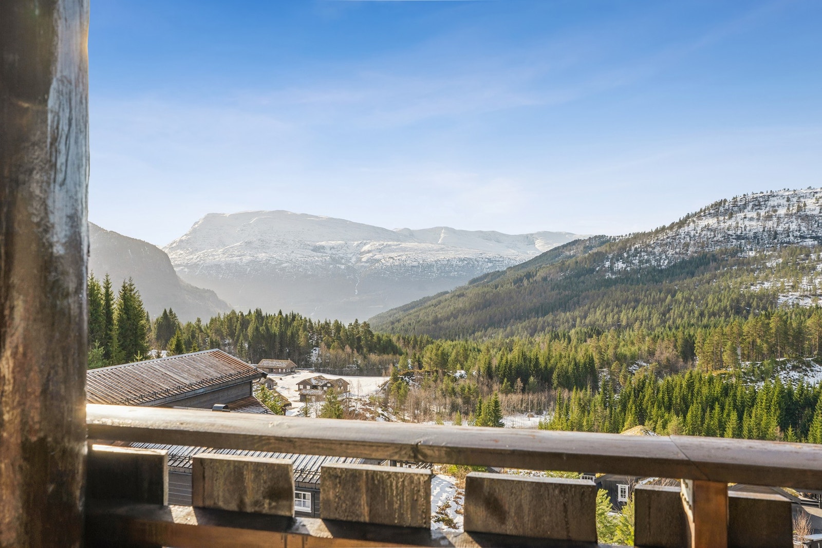 - Meget god utsikt fra balkongen - Galleribilde