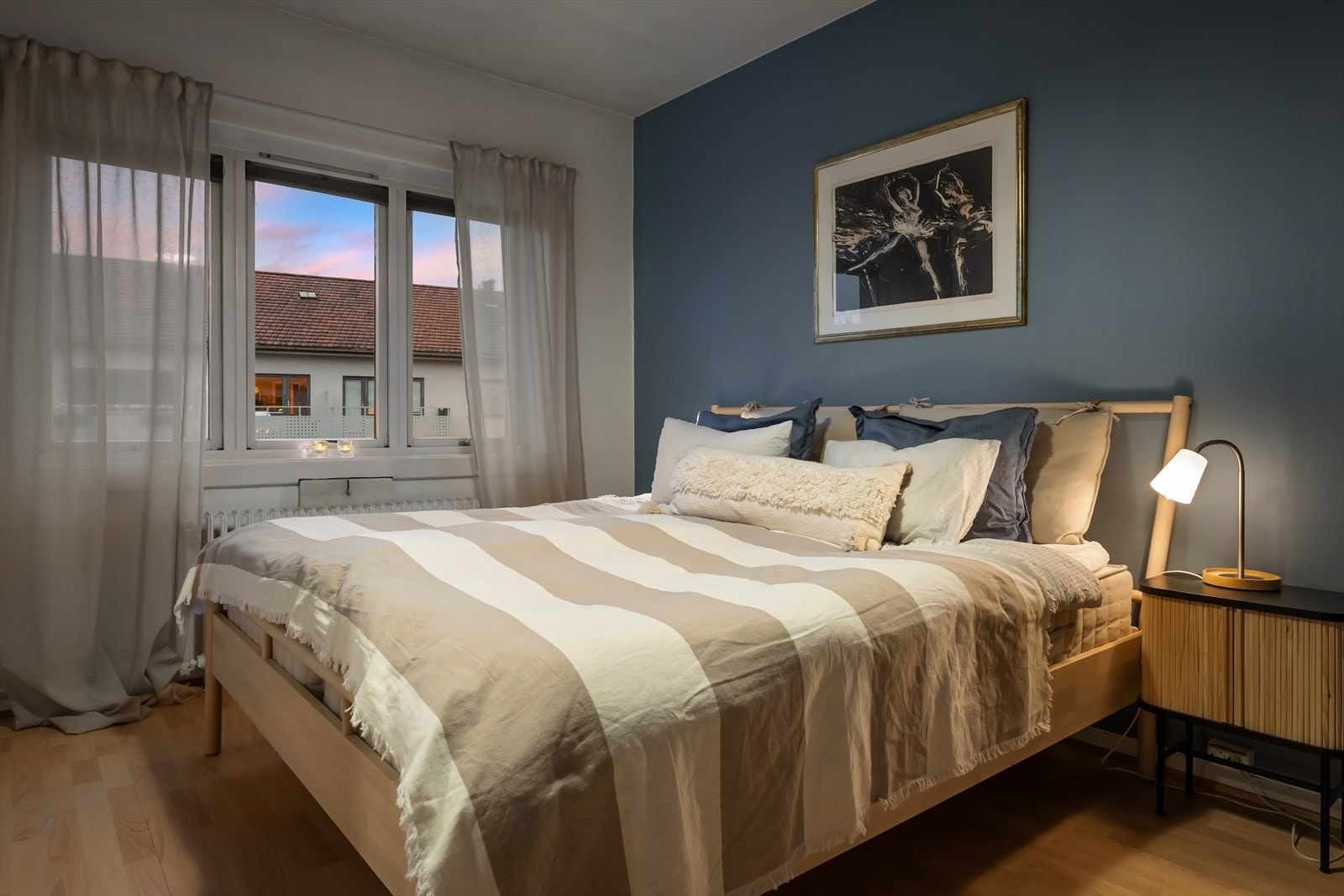 Hovedsoverom oppleves som lunt og koselig. Galleribilde