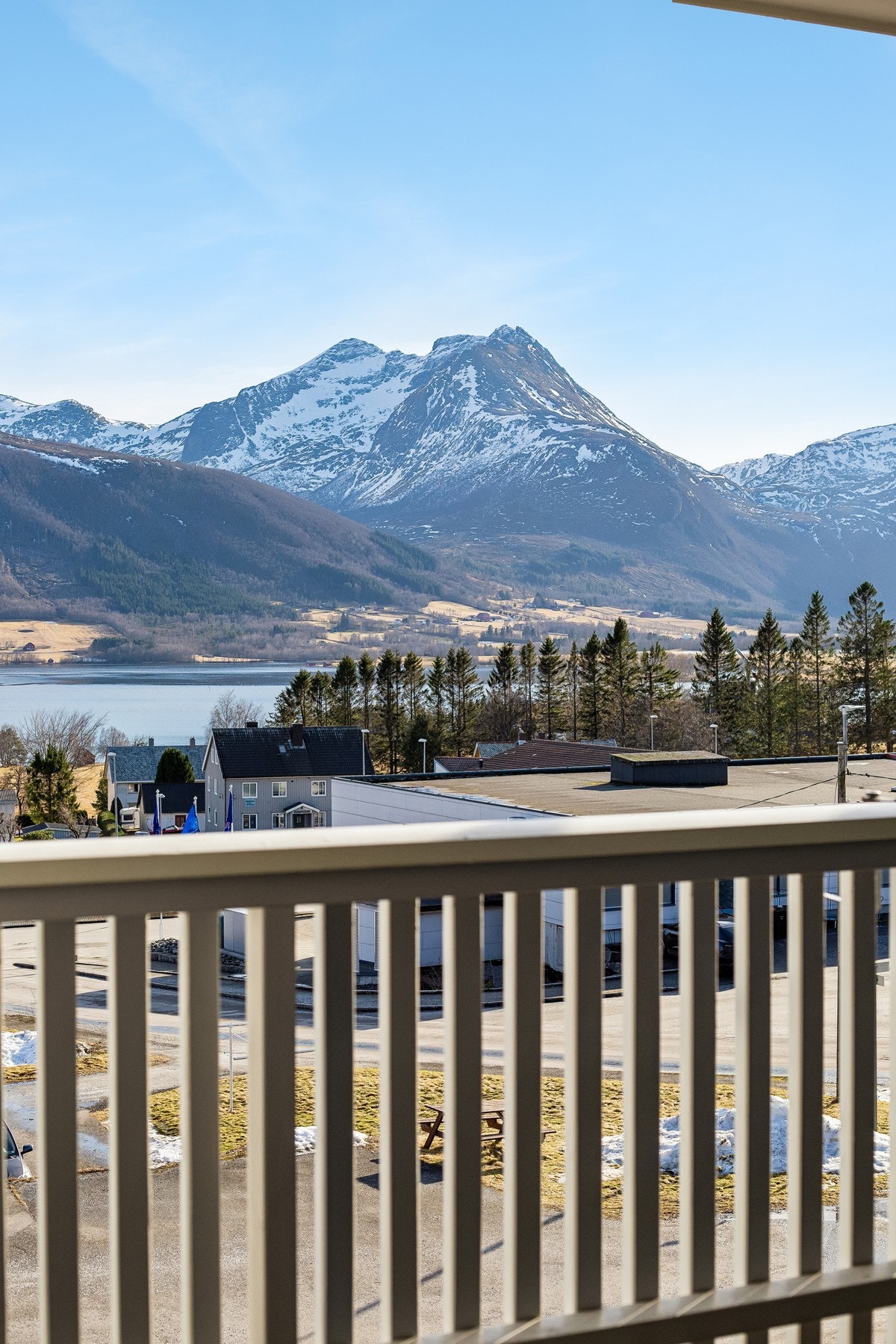 Utsikt fra terrasse Galleribilde