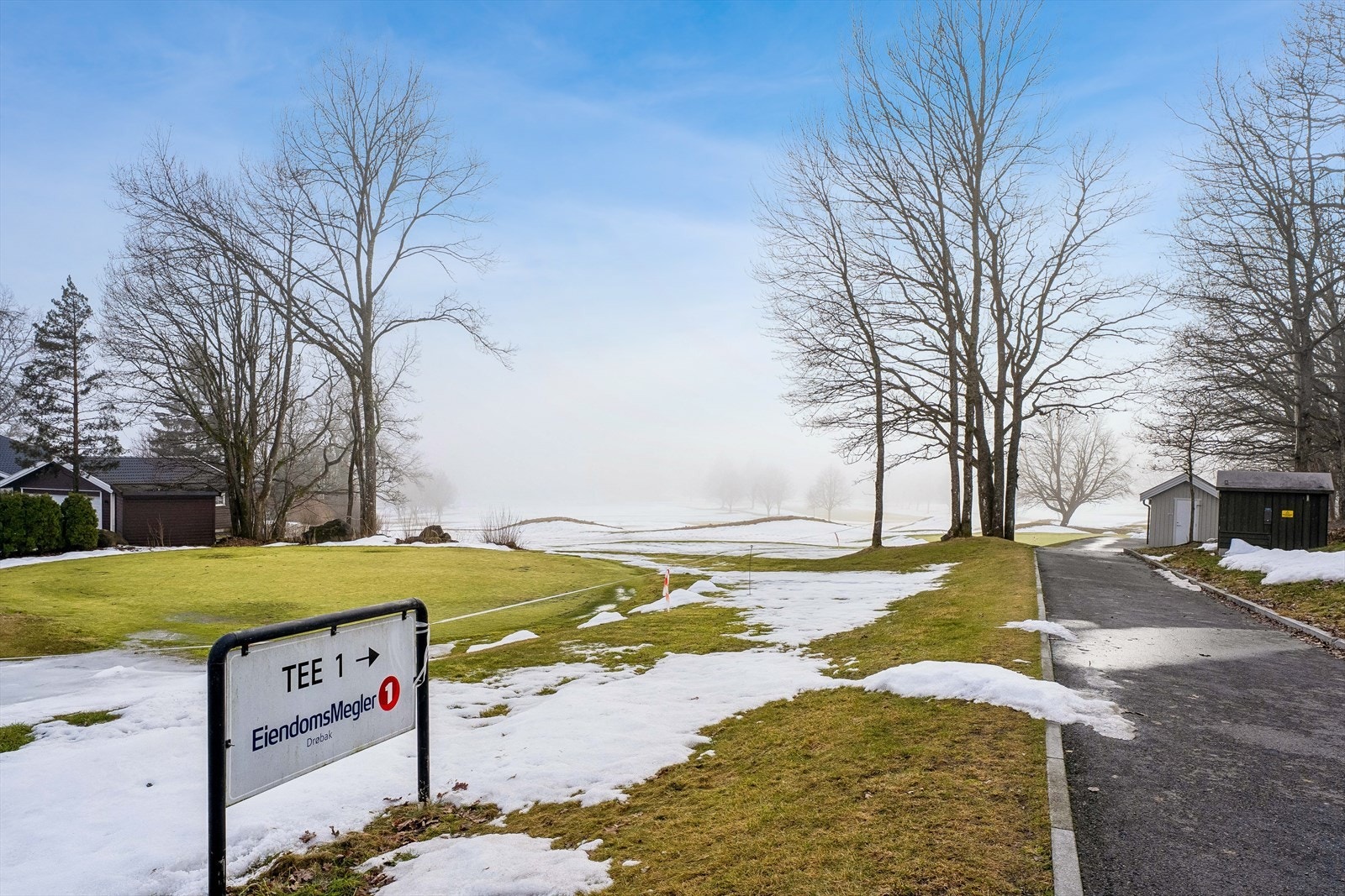 Det er kort vei til Drøbak Golfklubb hvor det er en 18-hulls golfbane. Galleribilde