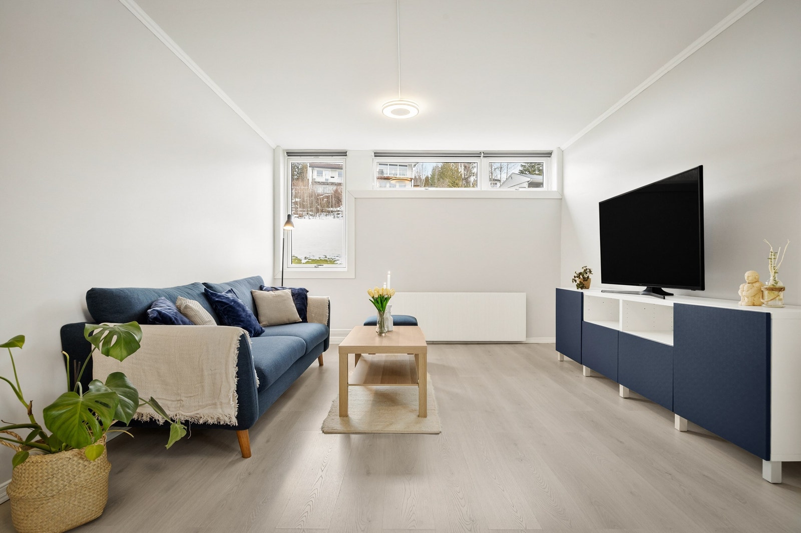 Radiatorer og felles varmtvann tilknyttet felles sentralvarmeanlegg. Galleribilde