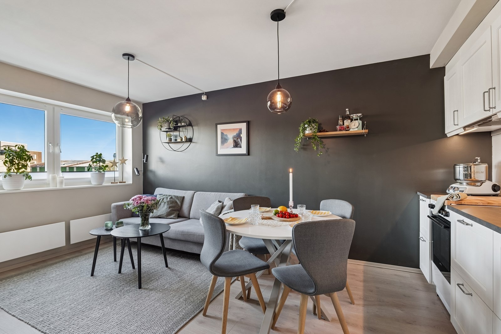 Velkommen til en nyoppusset leilighet i Løkkegata 23! Foto: Christian Hassum Galleribilde