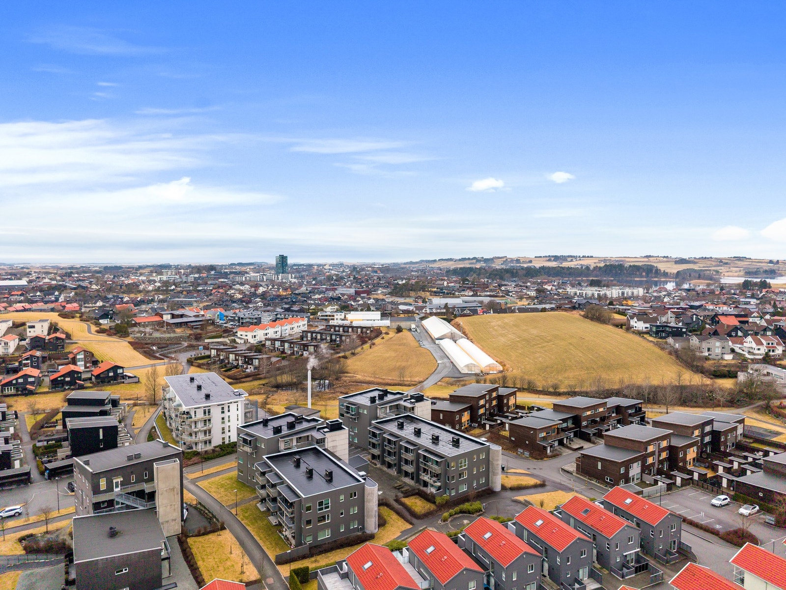 I Bryne sentrum finner du togstasjon og et variert servicetilbud. Galleribilde