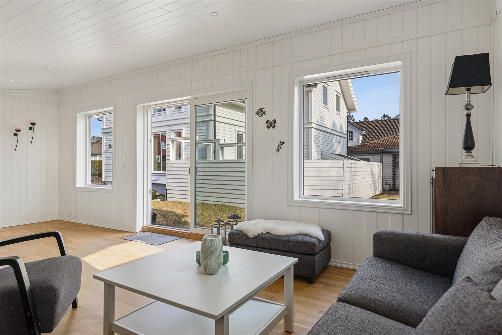 Hagestuen er isolert og innredet. Galleribilde