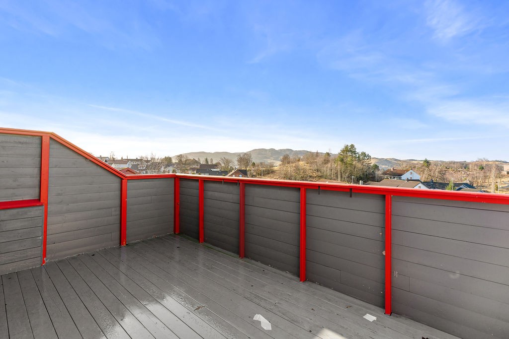 Her får du en nydelig utsikt utover Solås Galleribilde