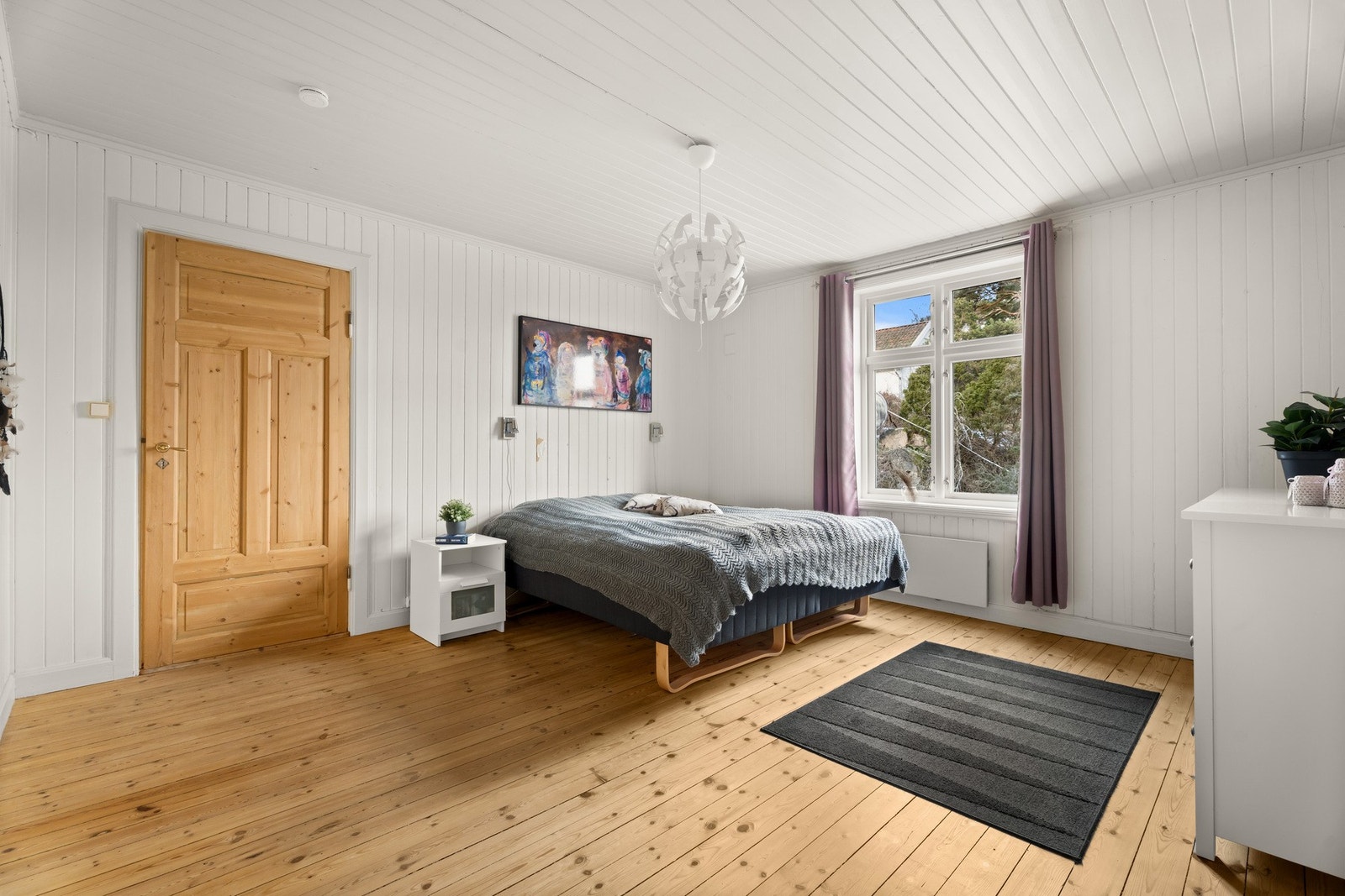 Det største soverommet i huset er på hele 17,3 kvadrat. Galleribilde