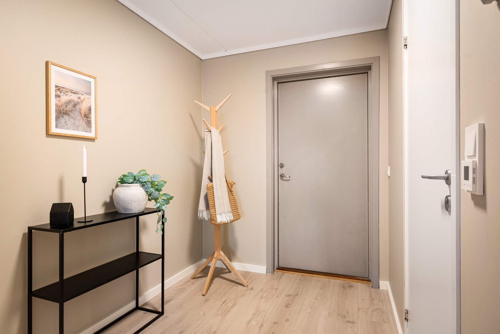 Plass til garderobeskap i entré om ønskelig. Galleribilde