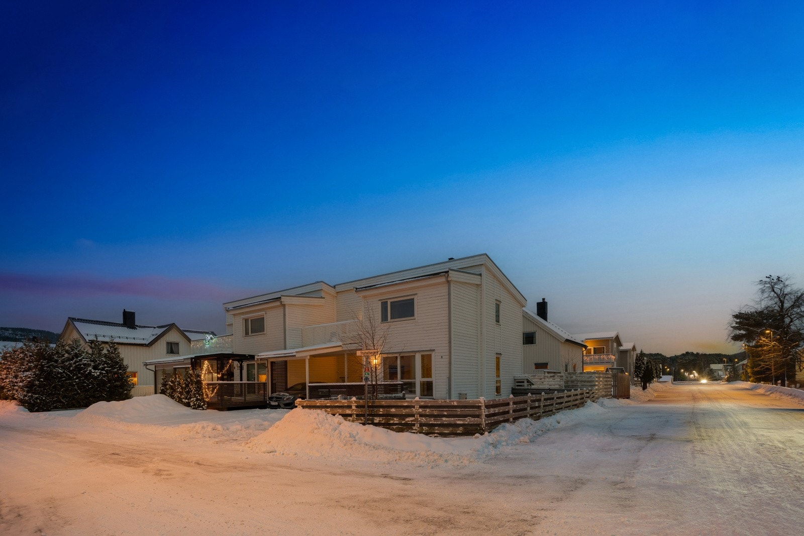 Velkommen til Thyholtvegen 20, presentert av DNB Eiendom v/Islam Gerikhanov. Galleribilde