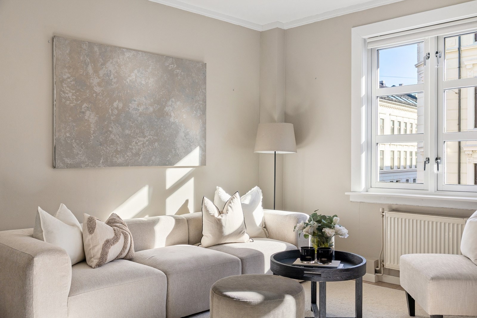 Leiligheten fremstår som moderne, tidsriktig og eksklusiv. Galleribilde