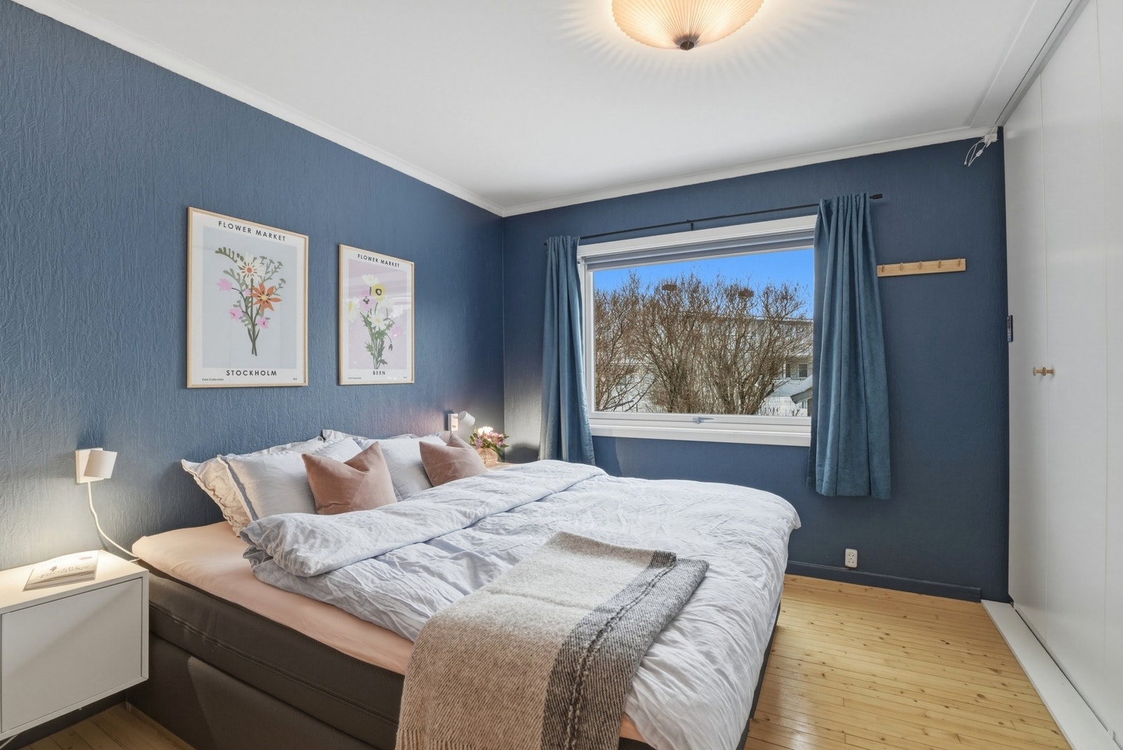 Hovedsoverom med pax-garderobeskap fra 2023 Galleribilde