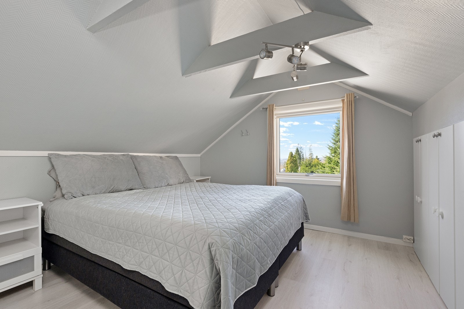 Soverom. Galleribilde