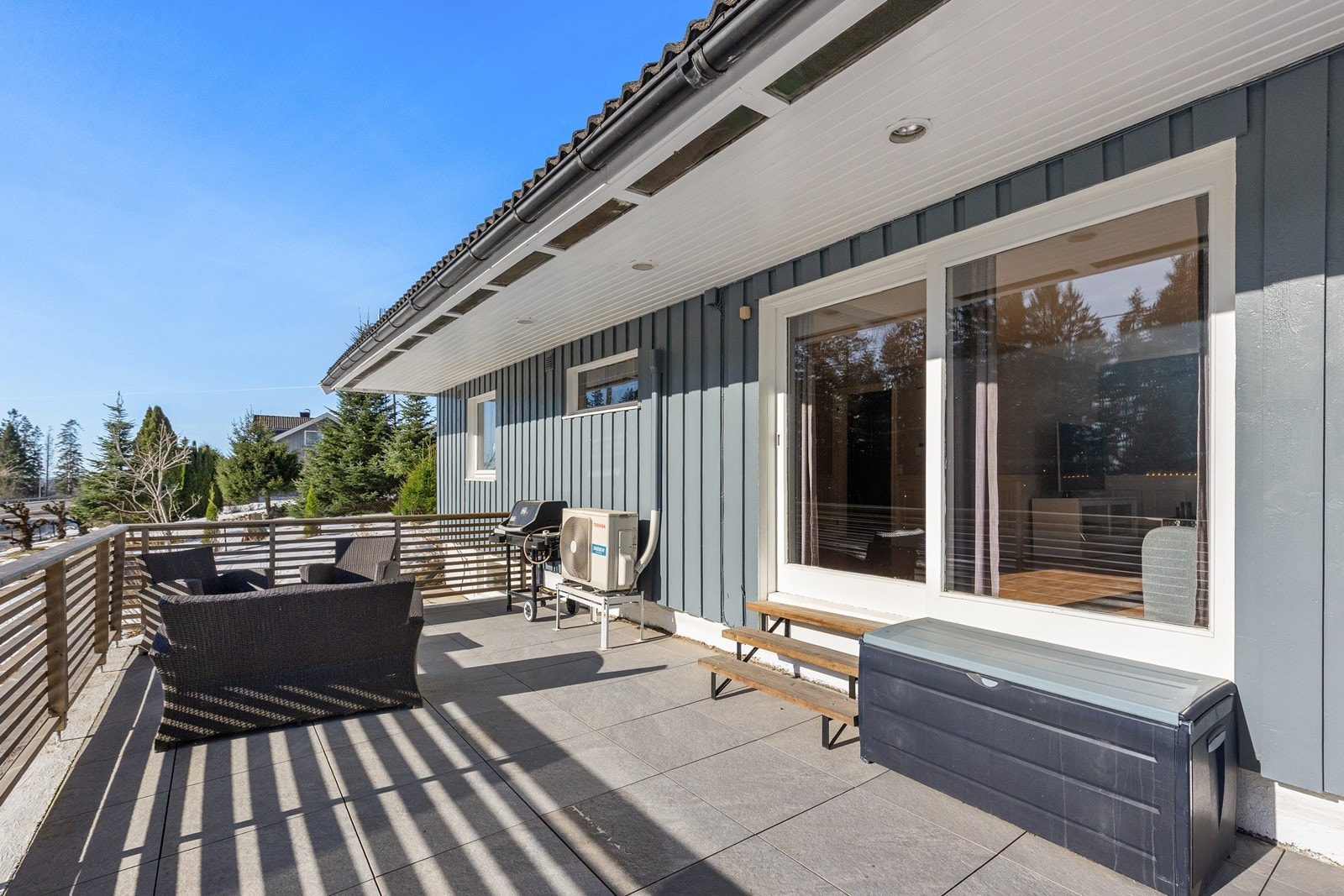 Terrasse. Galleribilde