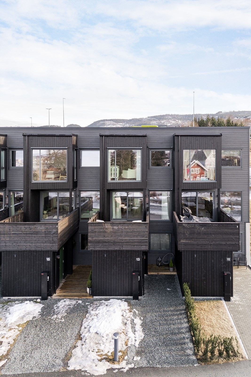 4216-3-1_126.jpg Galleribilde