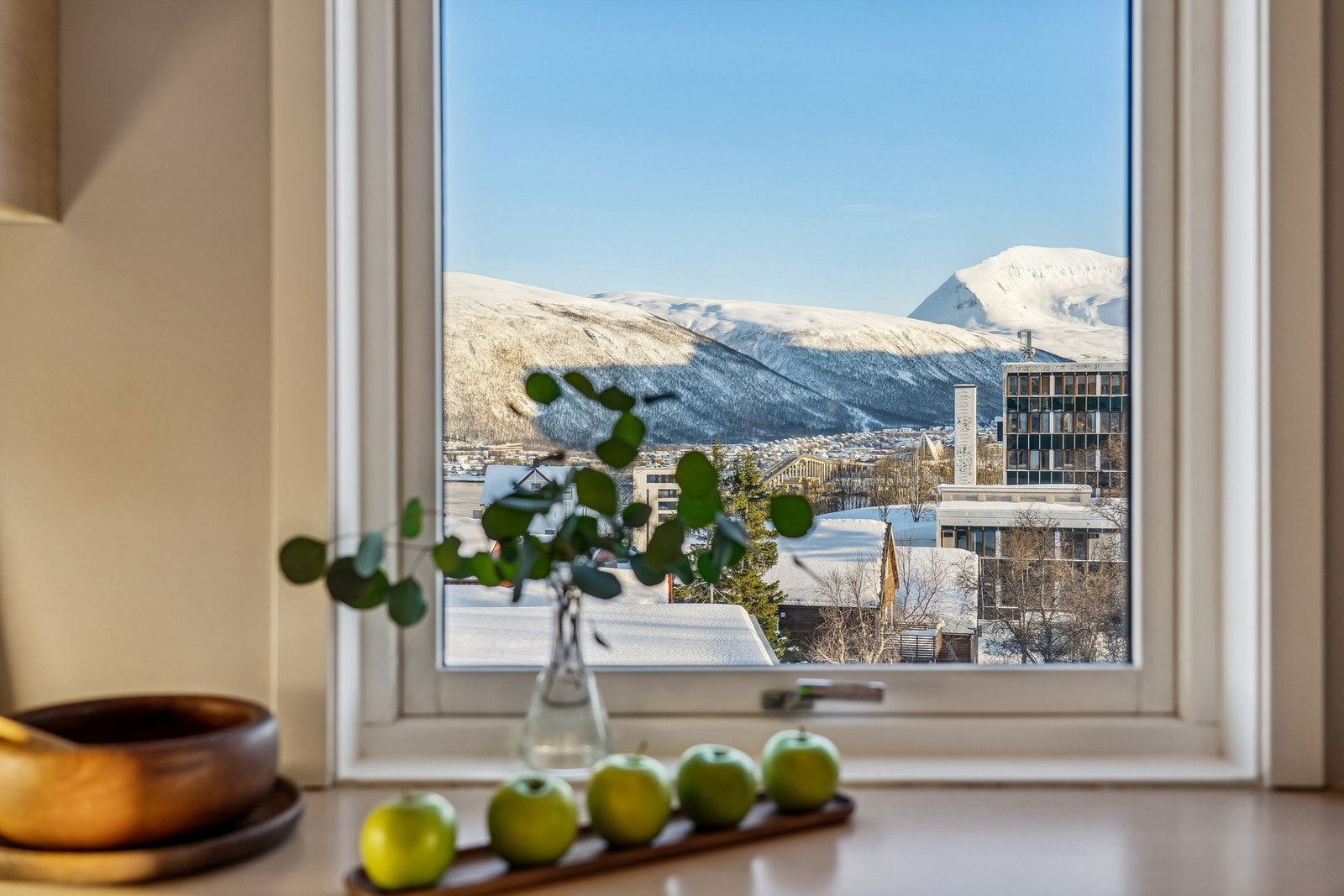 Utsikt fra kjøkken. Galleribilde