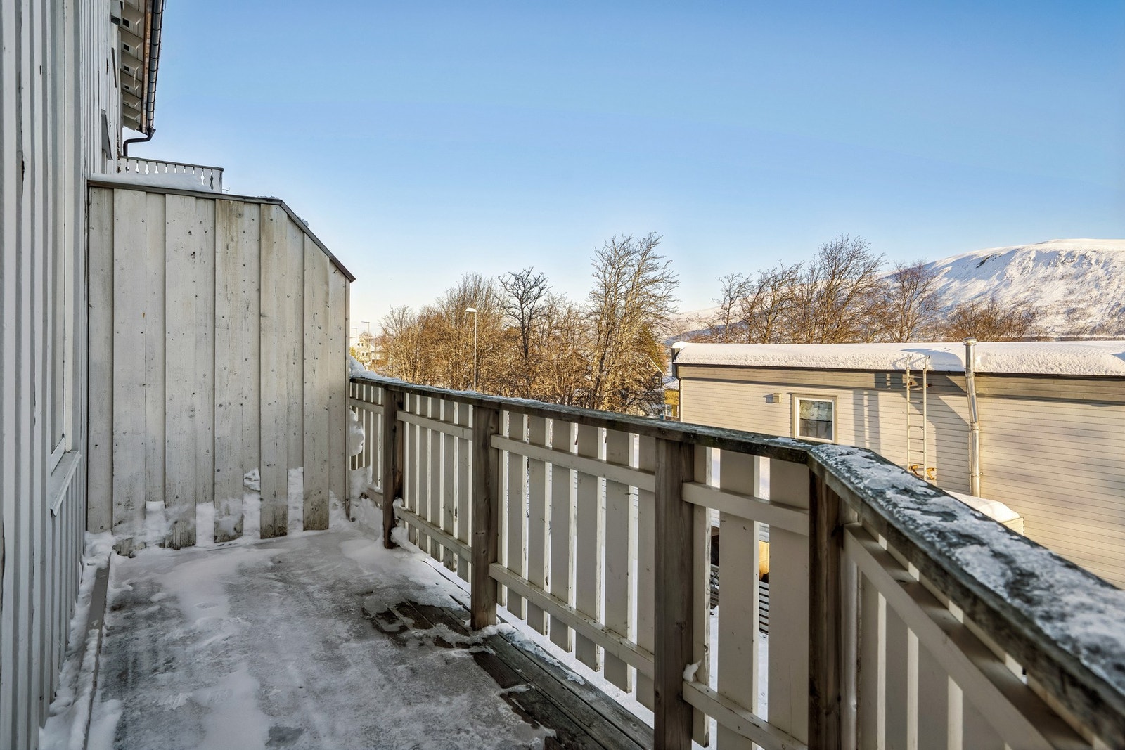 Balkong 1 etg. Galleribilde