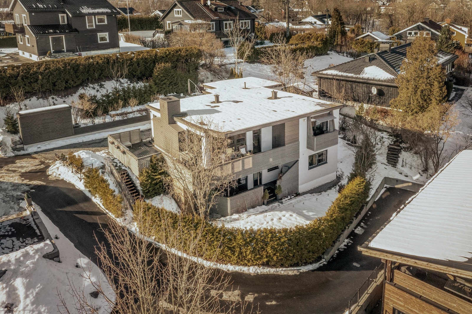 Velkommen til Sørkedalsveien 239A presentert av eiendomsmegler Trym Valved. Foto: Isnitt Galleribilde