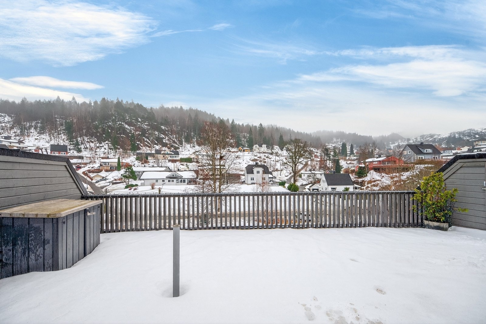 Terrassen er hele 45 m² Galleribilde