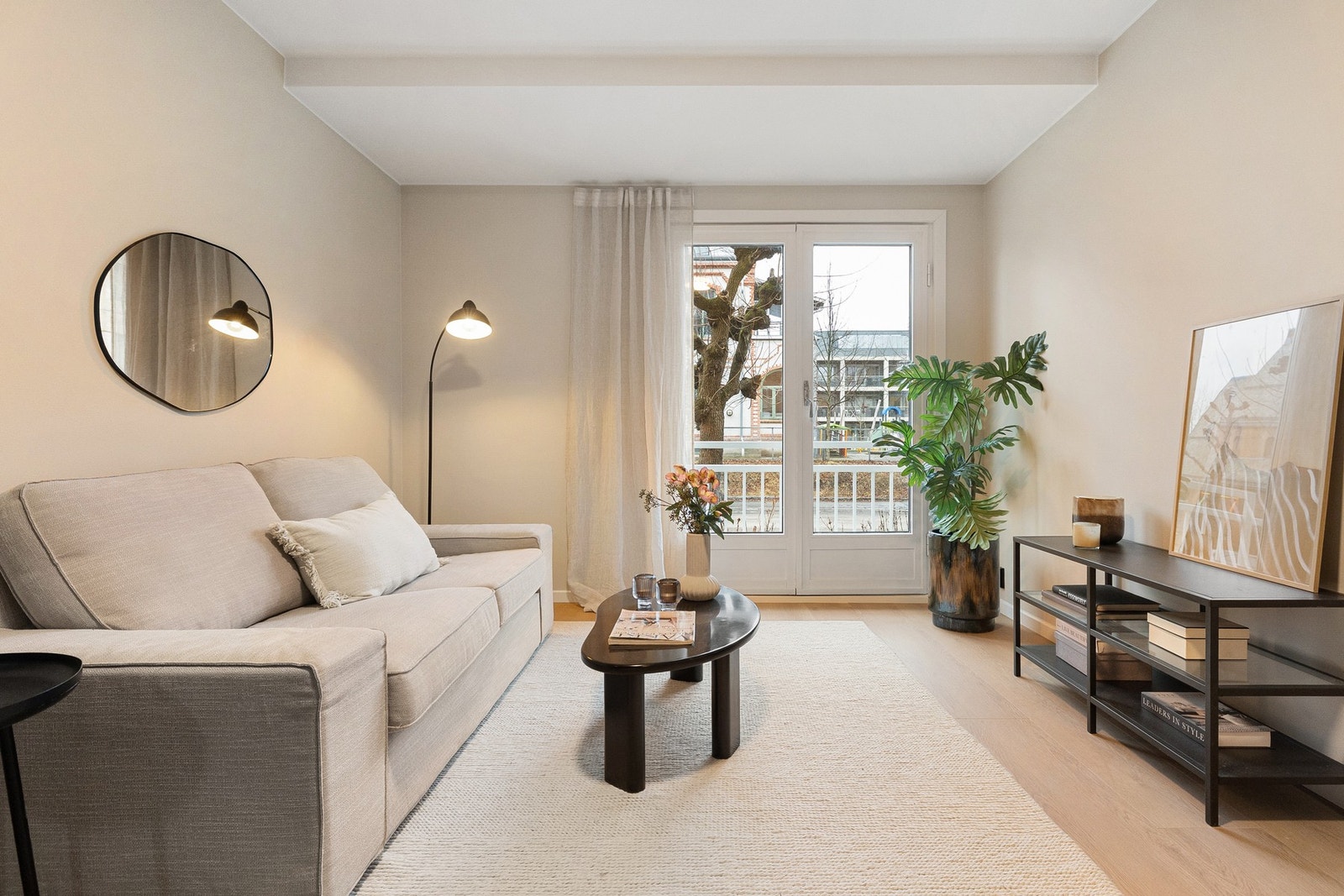 Alle overflater er slette og nymalte i 2026. Galleribilde