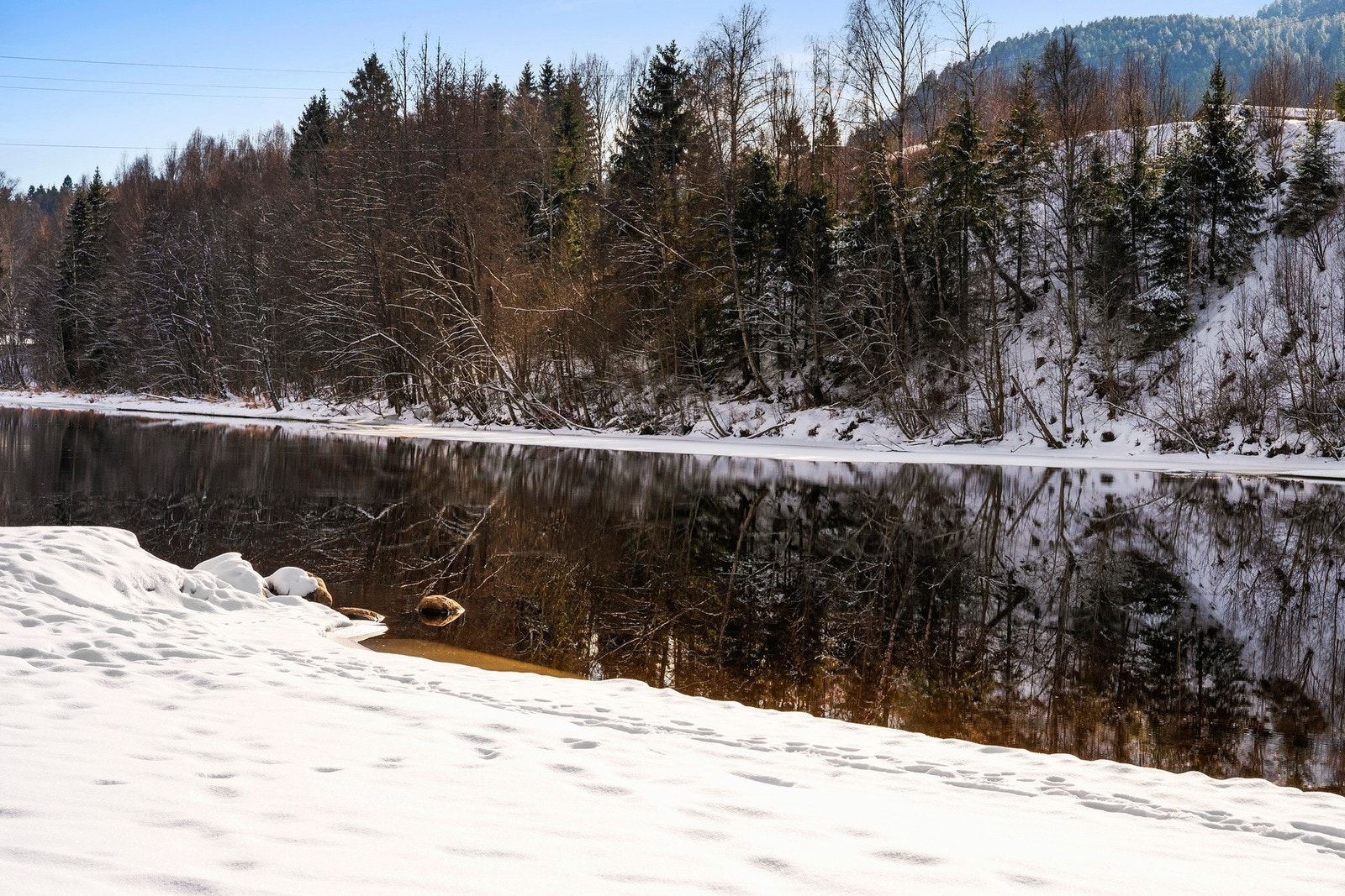 Flotte turområder, blant annet den populære Kjærlighetsstien langs elva. Galleribilde