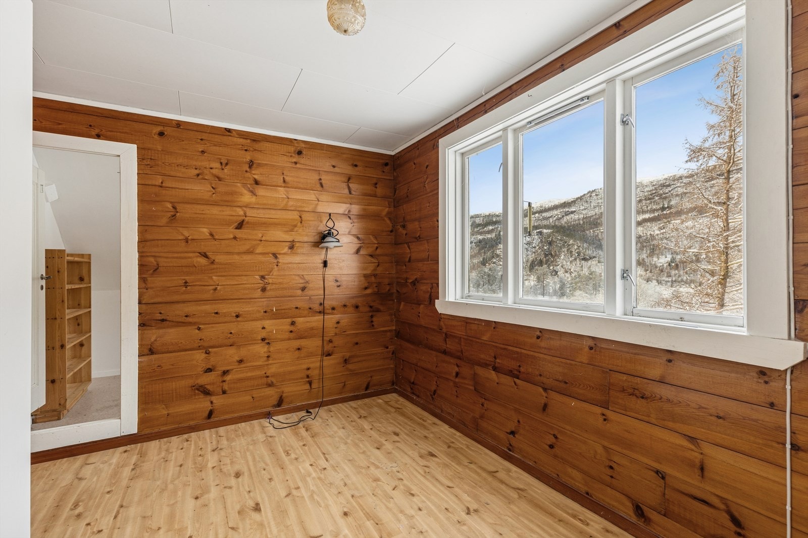 Boligens soverom nr. 3. Galleribilde