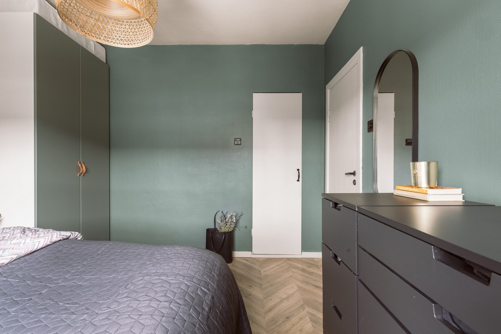 Her er det også en innvendig bod som gir ekstra god oppbevaringsplass. Galleribilde