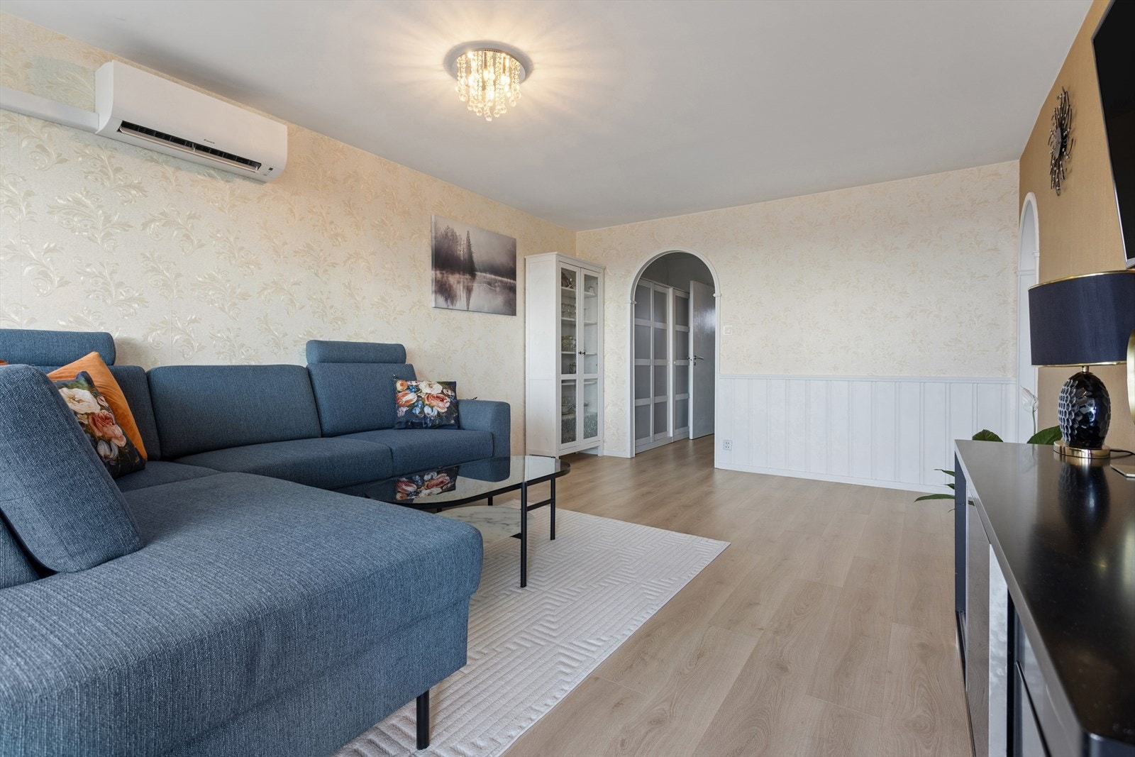 Flere møbleringsmuligheter i stuen Galleribilde