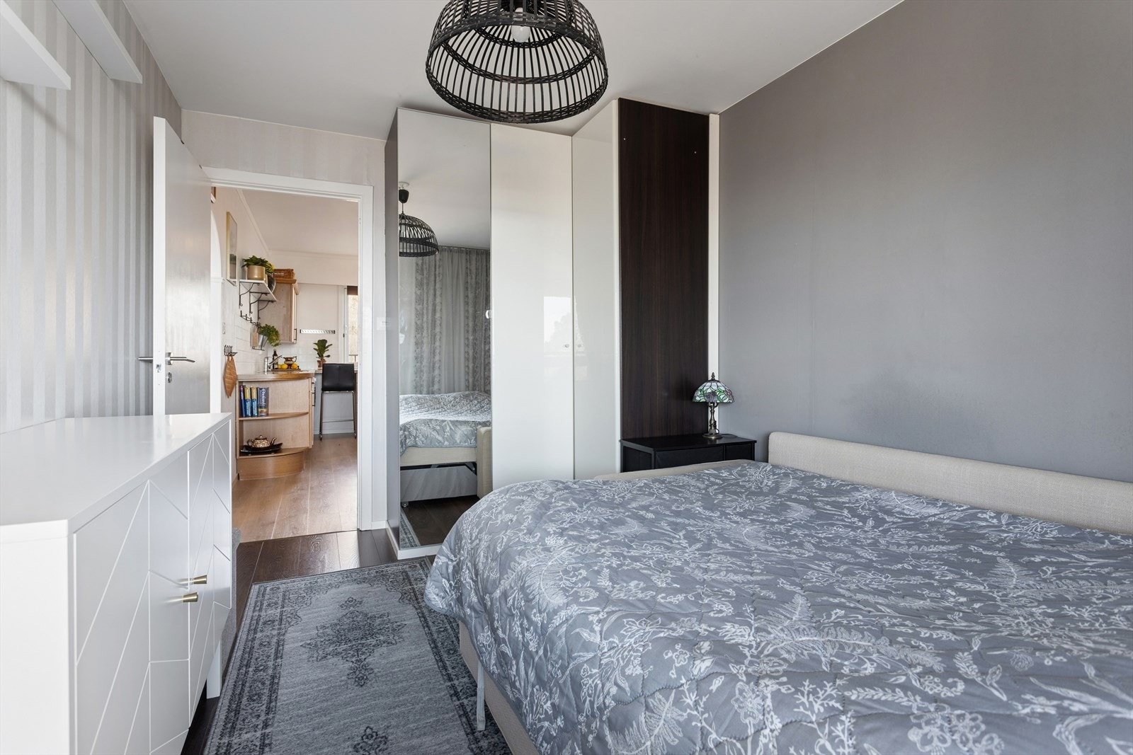 God plass til garderobeløsninger Galleribilde