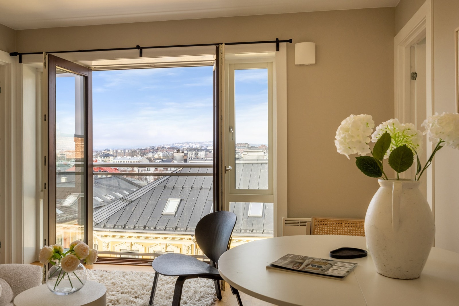 Hyggelig fransk balkong med flott utsyn. Galleribilde