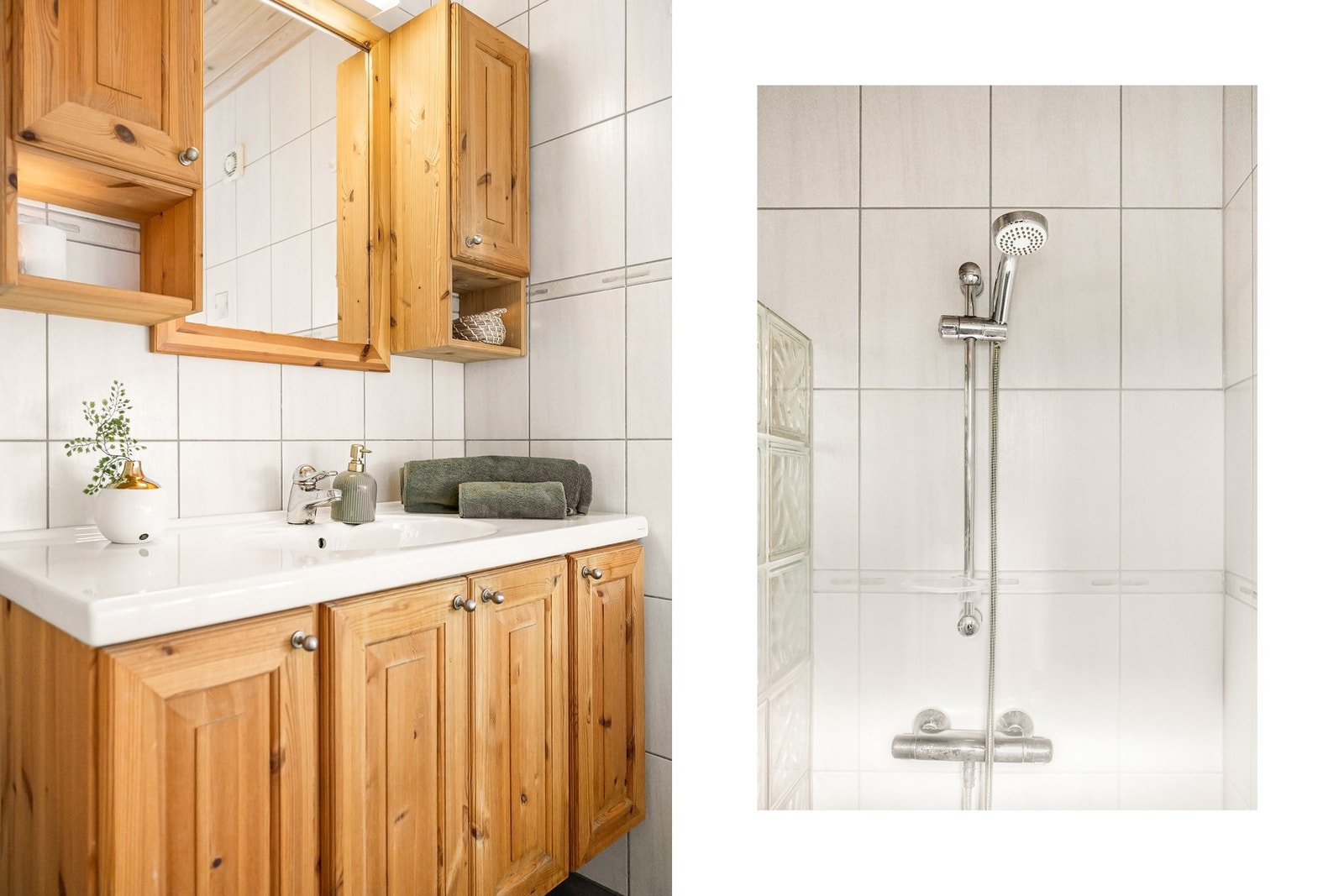 Utstyrt med servantmøblement med speil og skap, toalett og dusjhjørne Galleribilde