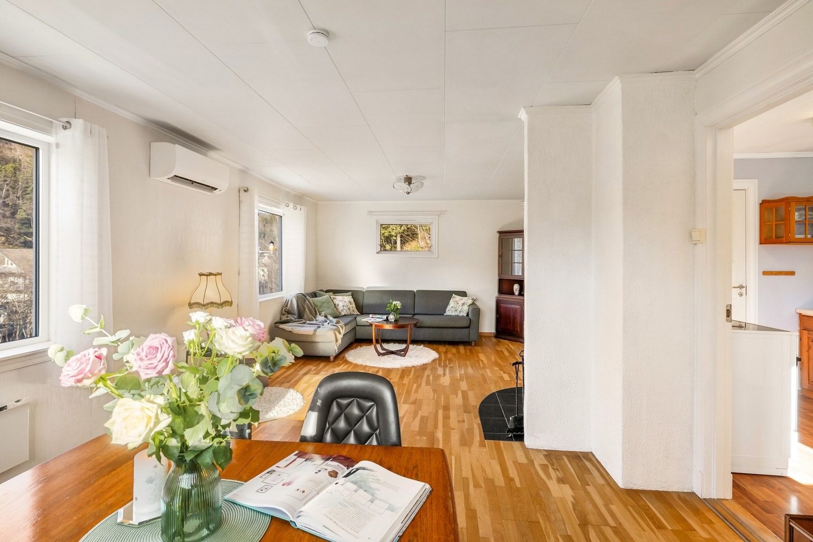 Boligen fremstår meget velholdt Galleribilde