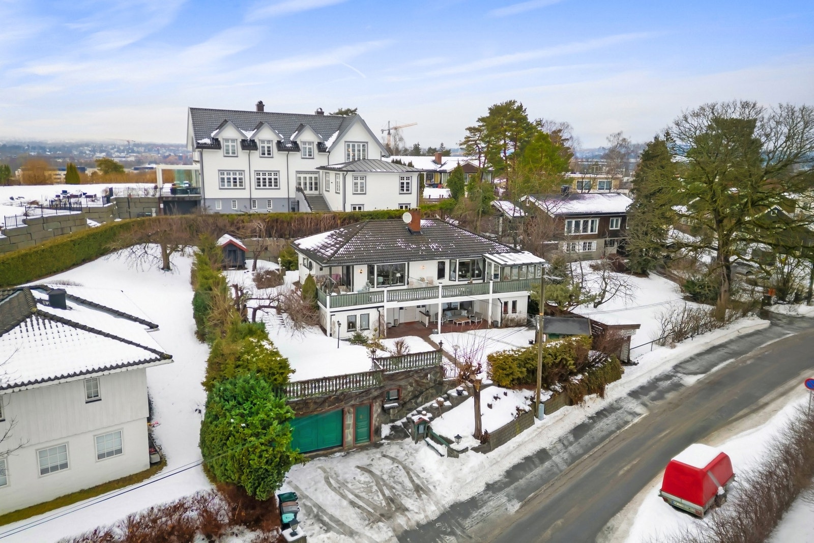 Særdeles attraktiv beliggenhet på Snarøya, stille og tilbaketrukket. Galleribilde